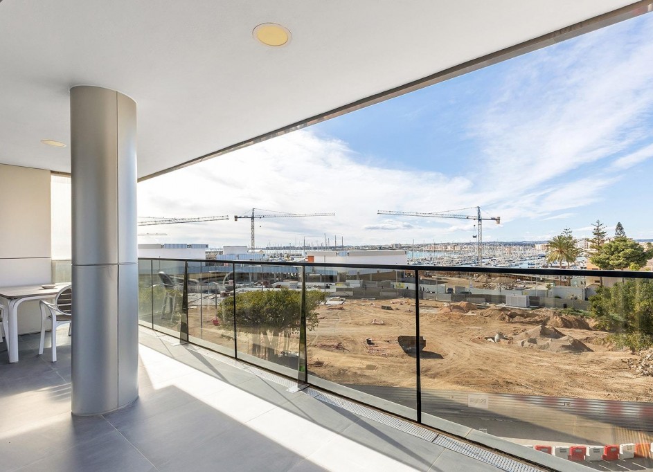 Herverkoop - Apartement Flat -
Torrevieja - Paseo maritimo