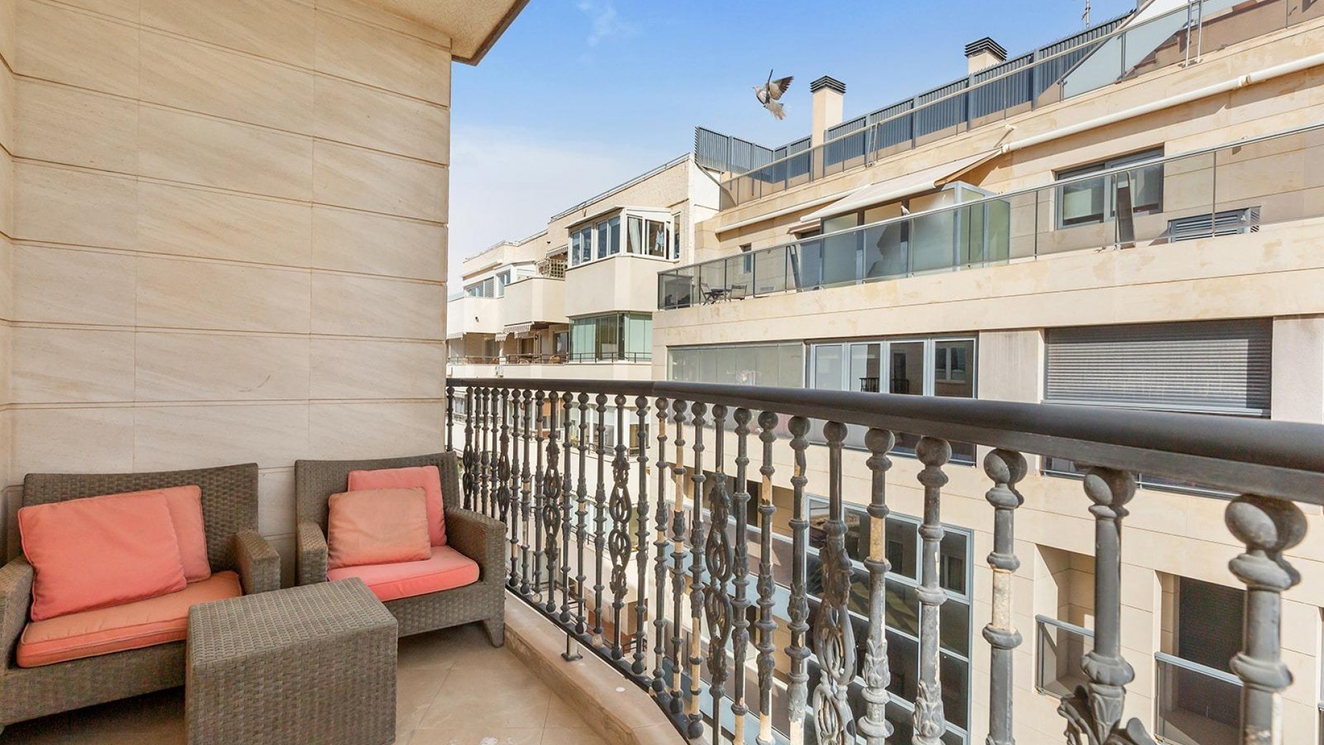 Herverkoop - Apartement Flat -
Torrevieja - Paseo maritimo