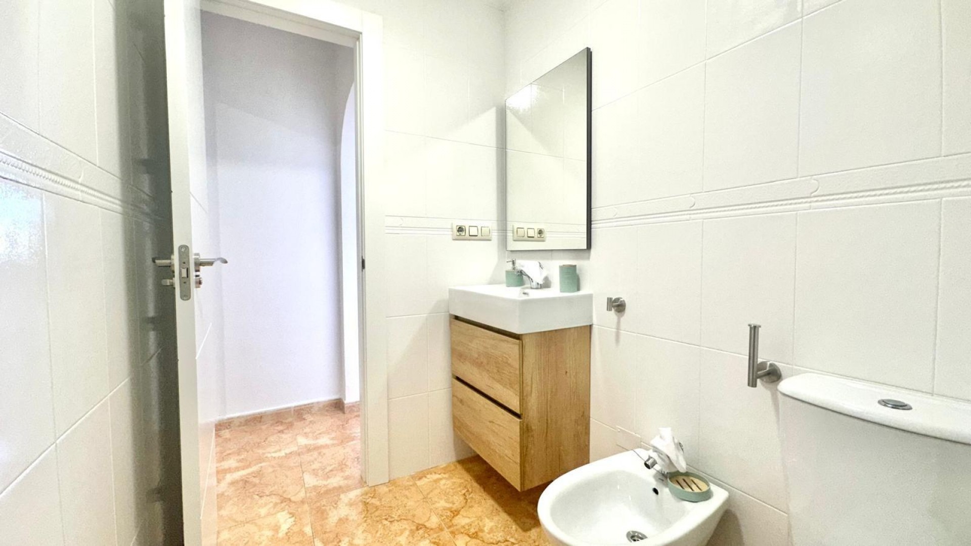 Herverkoop - Apartement Flat -
Torrevieja - Playa de los locos