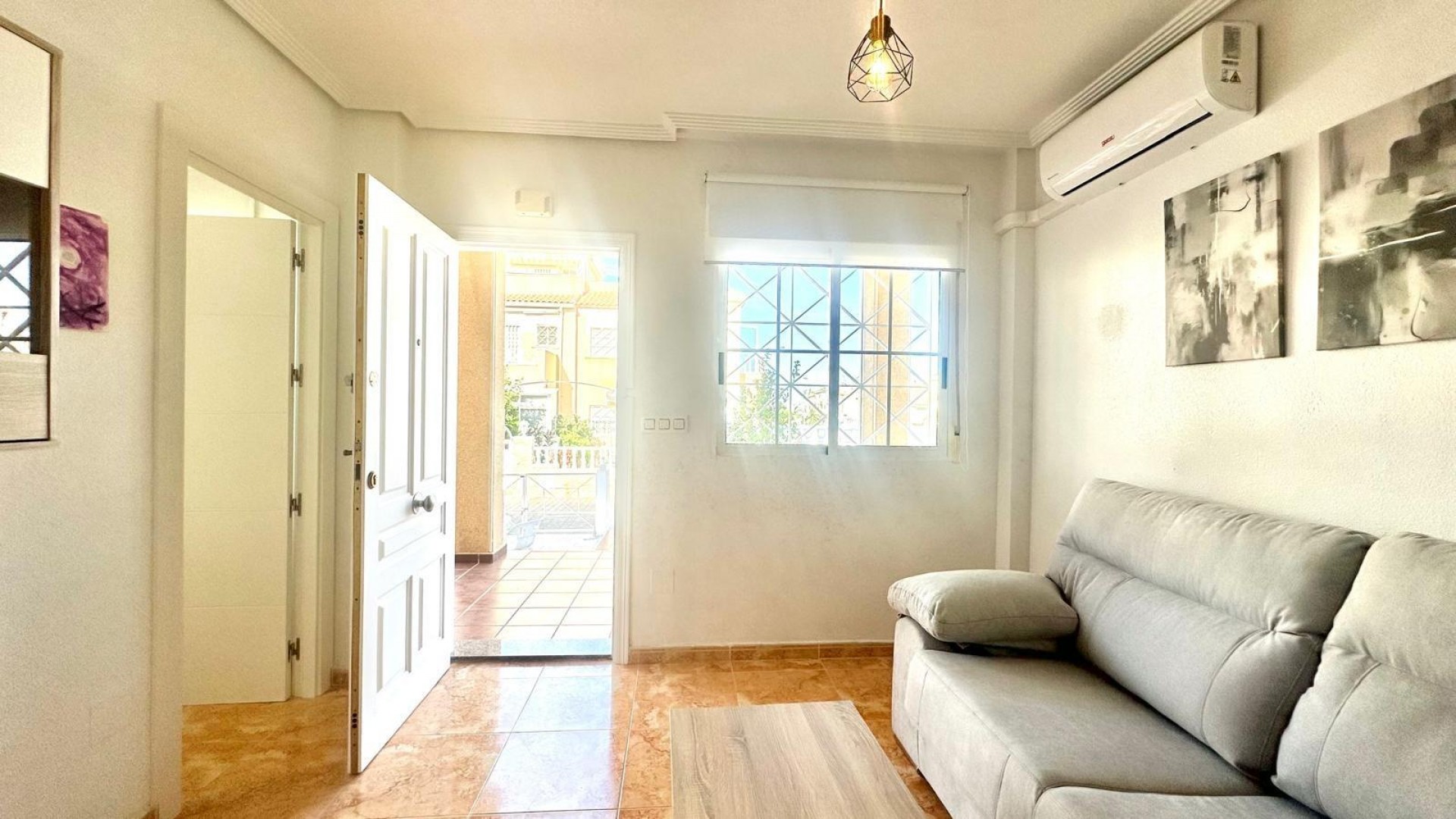 Herverkoop - Apartement Flat -
Torrevieja - Playa de los locos