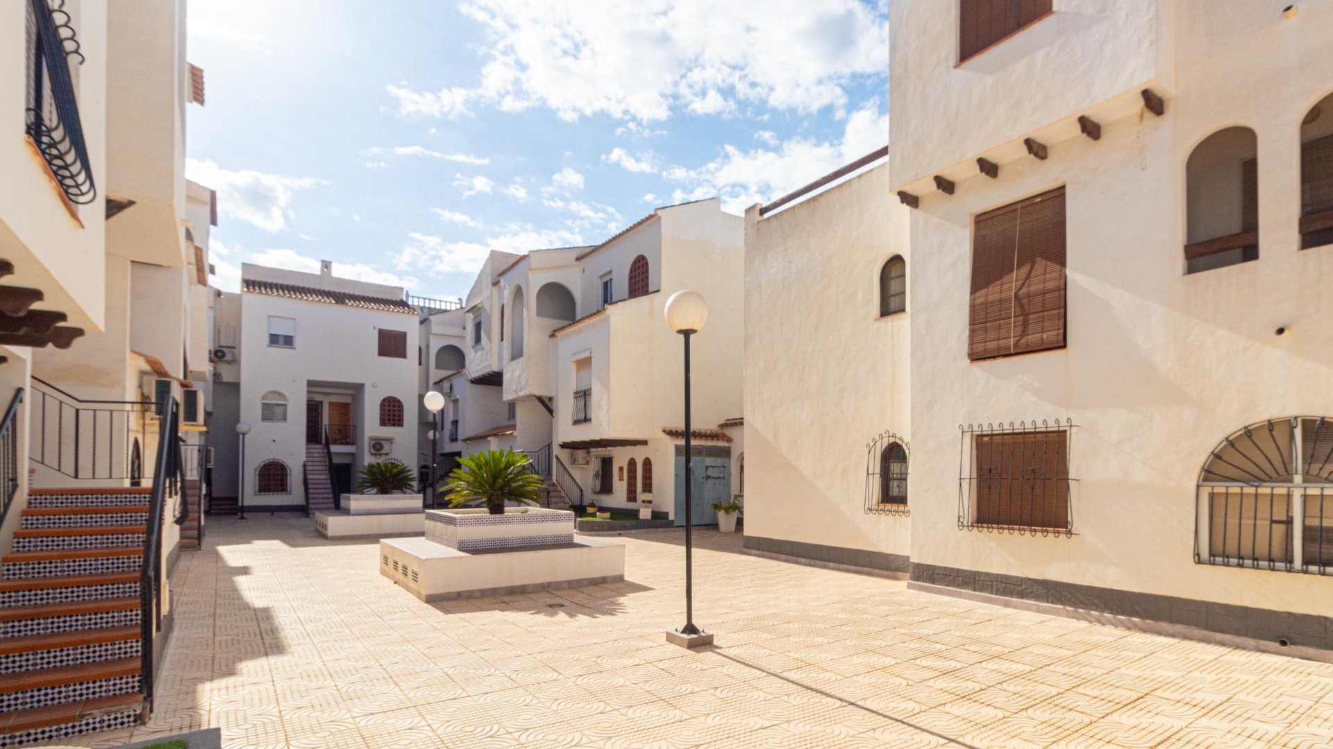 Herverkoop - Apartement Flat -
Torrevieja - Playa de los Naufragos