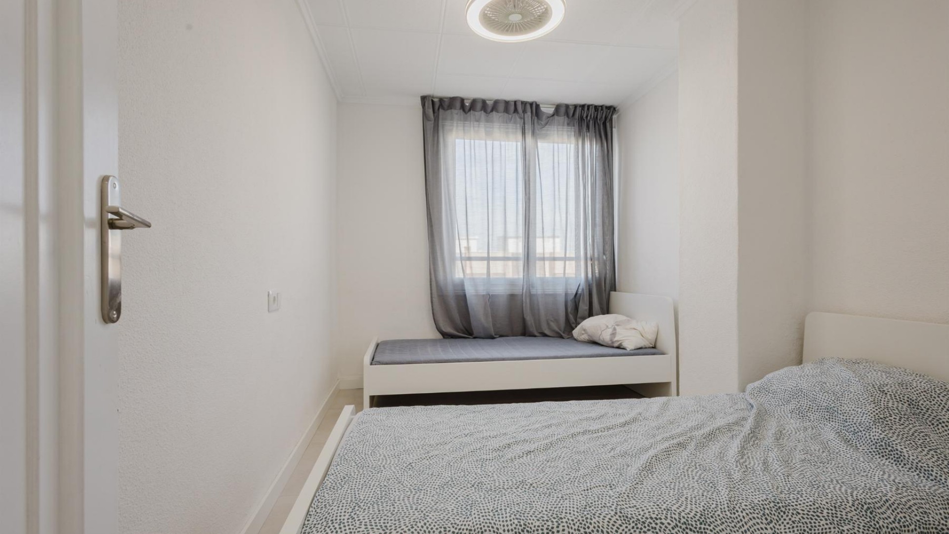 Herverkoop - Apartement Flat -
Torrevieja - Playa del Acequión
