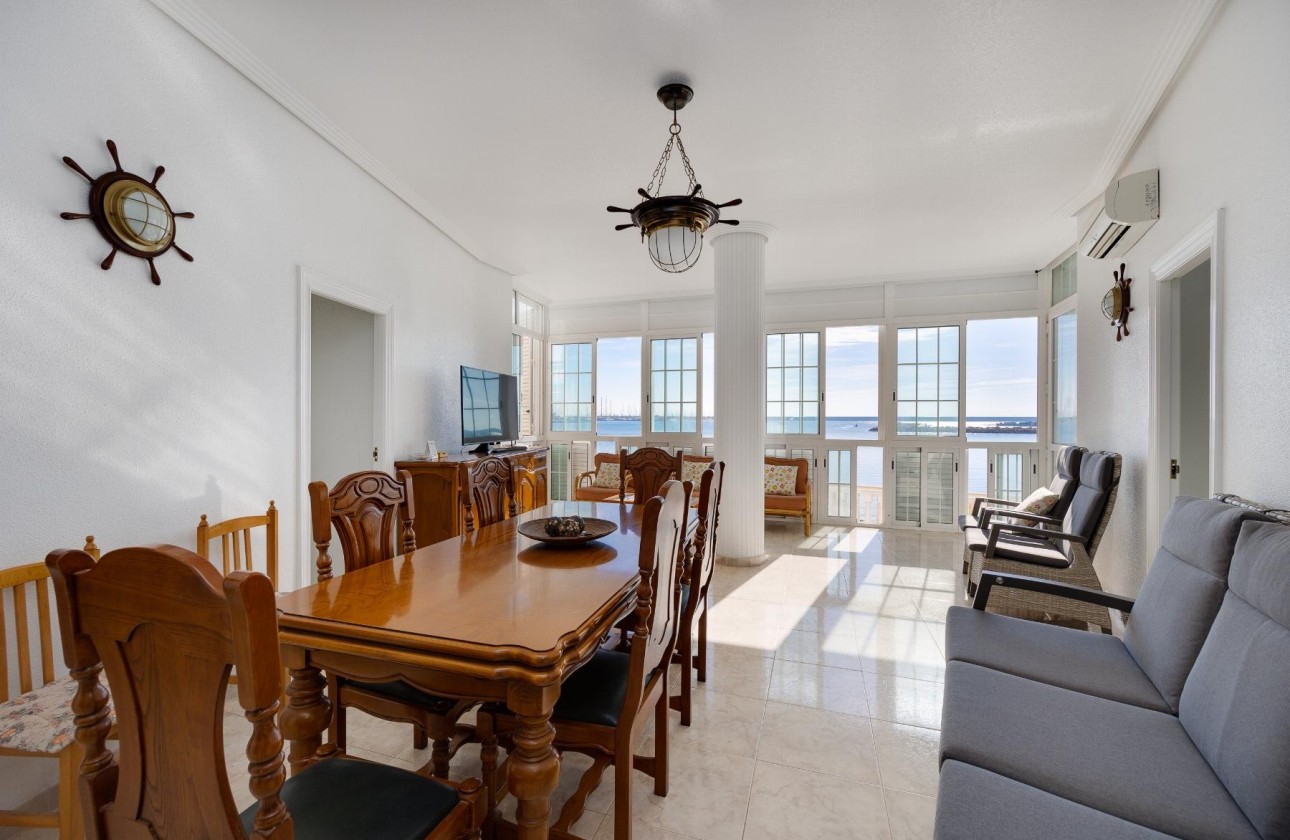 Herverkoop - Apartement Flat -
Torrevieja - Playa del Acequión