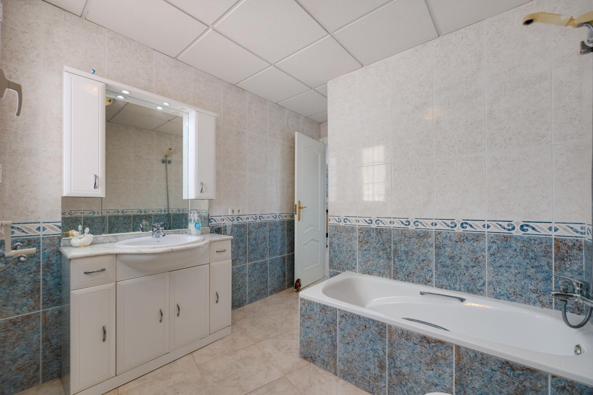 Herverkoop - Apartement Flat -
Torrevieja - Playa del Acequión