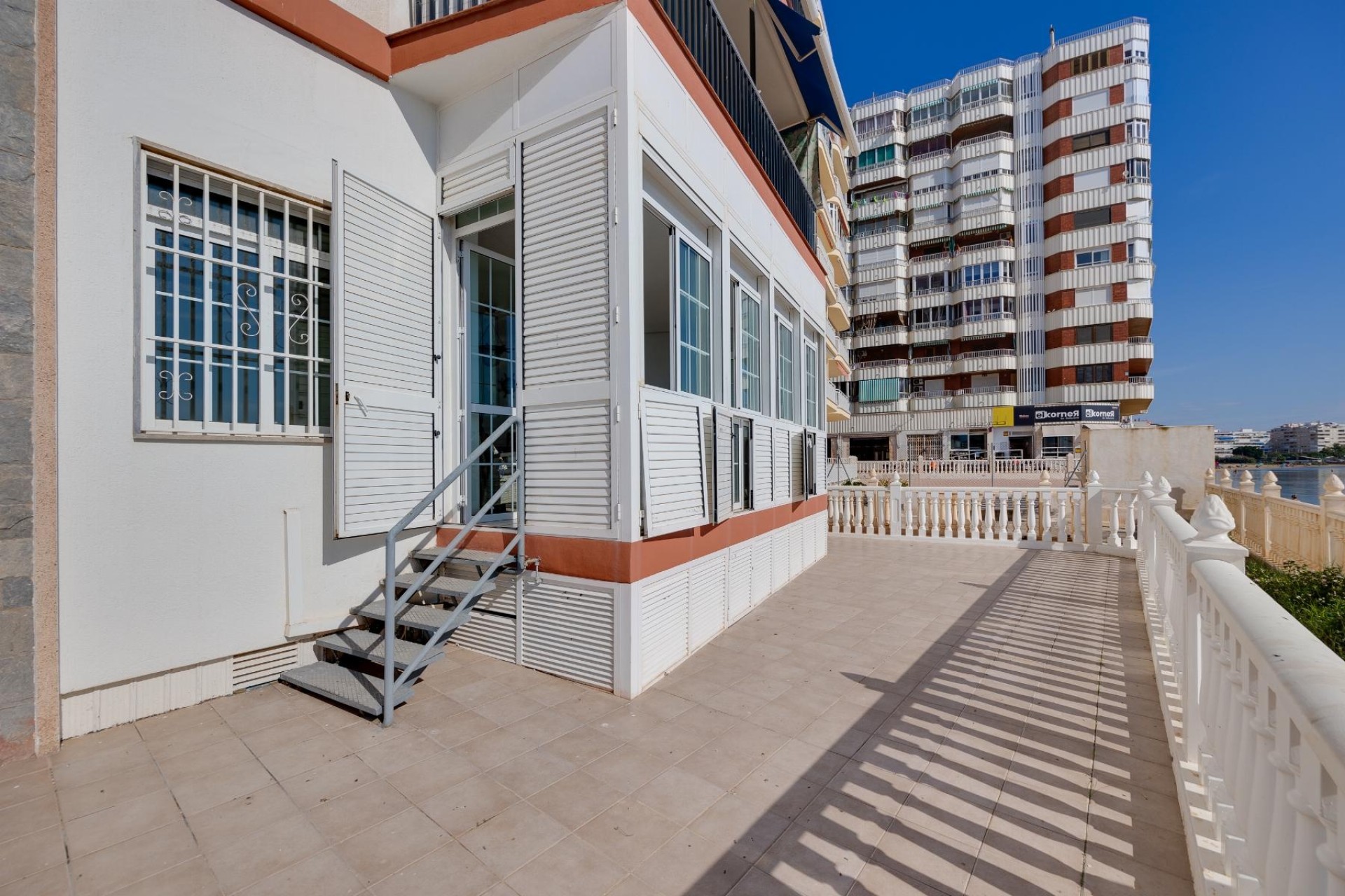 Herverkoop - Apartement Flat -
Torrevieja - Playa del Acequión