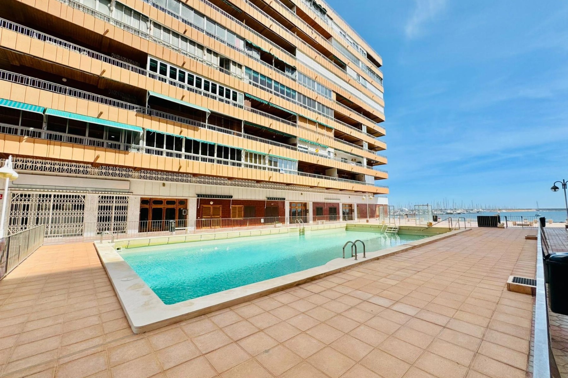 Herverkoop - Apartement Flat -
Torrevieja - Playa del Acequión