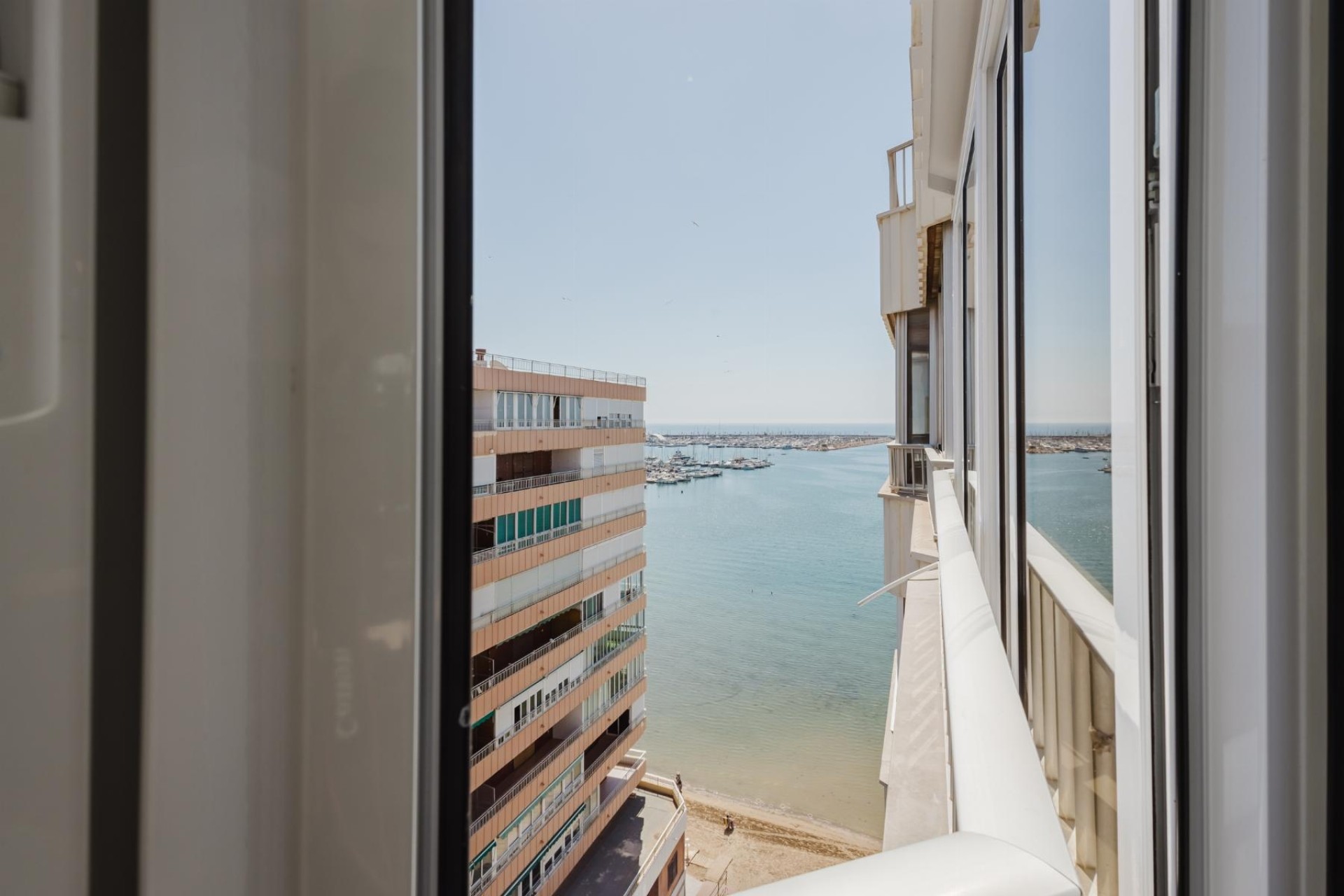 Herverkoop - Apartement Flat -
Torrevieja - Playa del Acequión