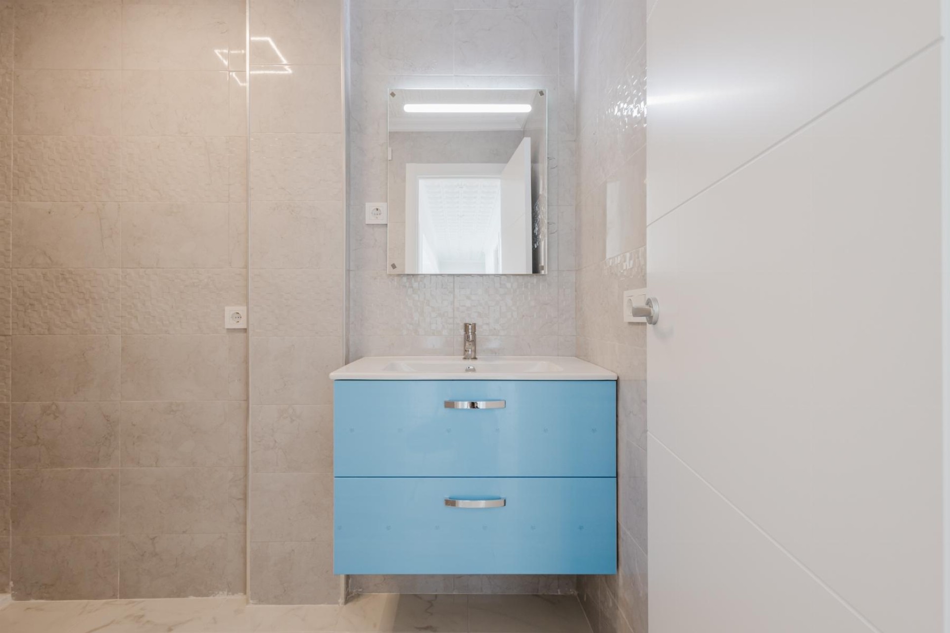 Herverkoop - Apartement Flat -
Torrevieja - Playa del Acequión