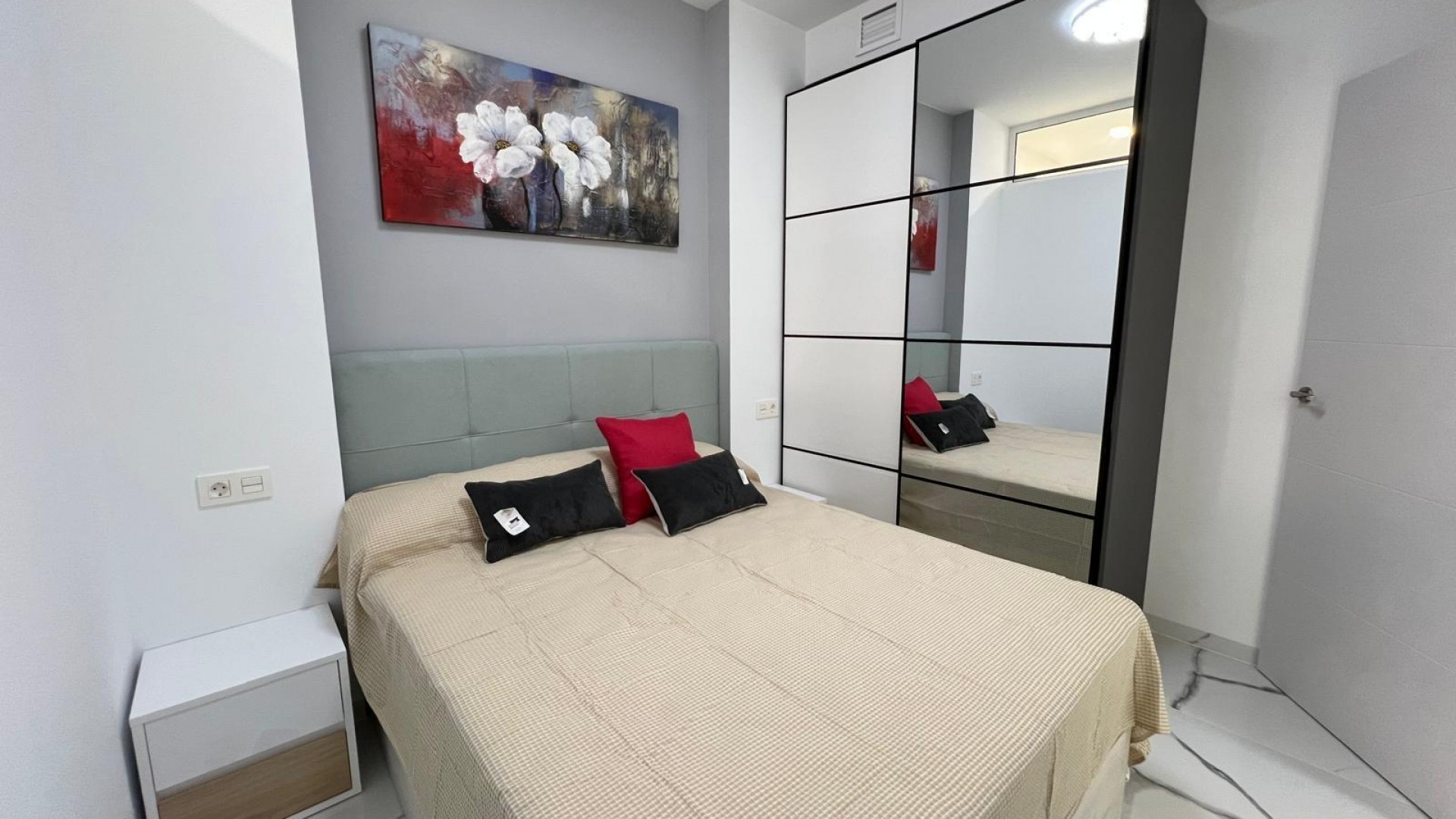 Herverkoop - Apartement Flat -
Torrevieja - Playa del Cura