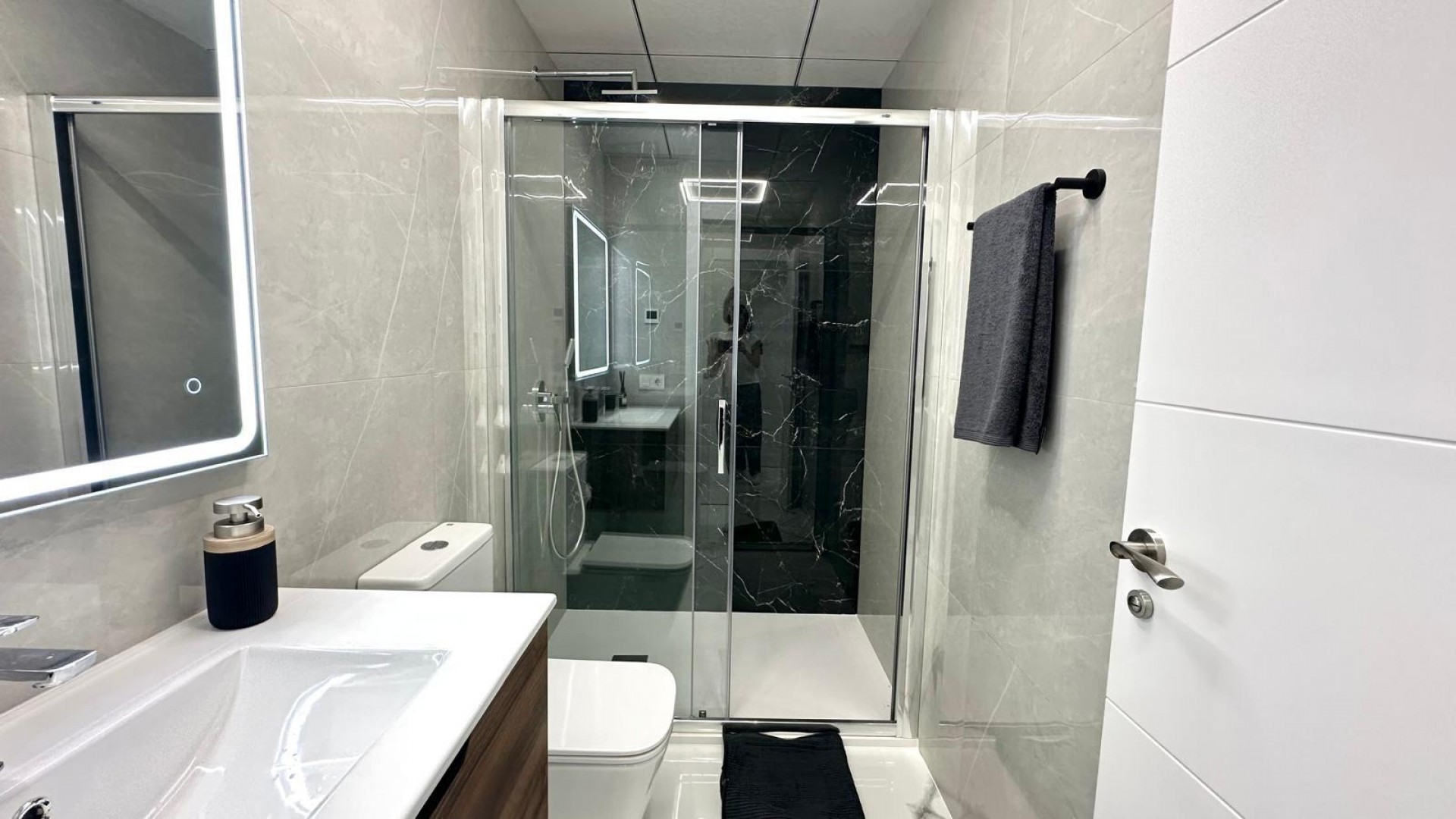 Herverkoop - Apartement Flat -
Torrevieja - Playa del cura