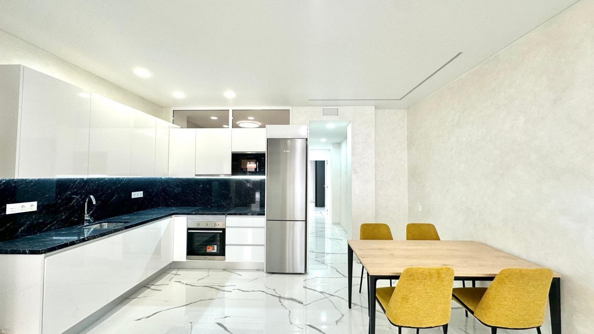 Herverkoop - Apartement Flat -
Torrevieja - Playa del cura