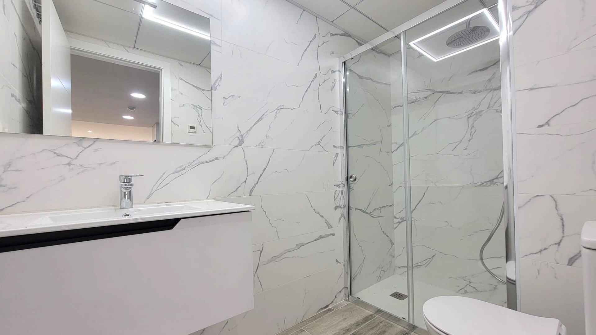 Herverkoop - Apartement Flat -
Torrevieja - Playa del Cura