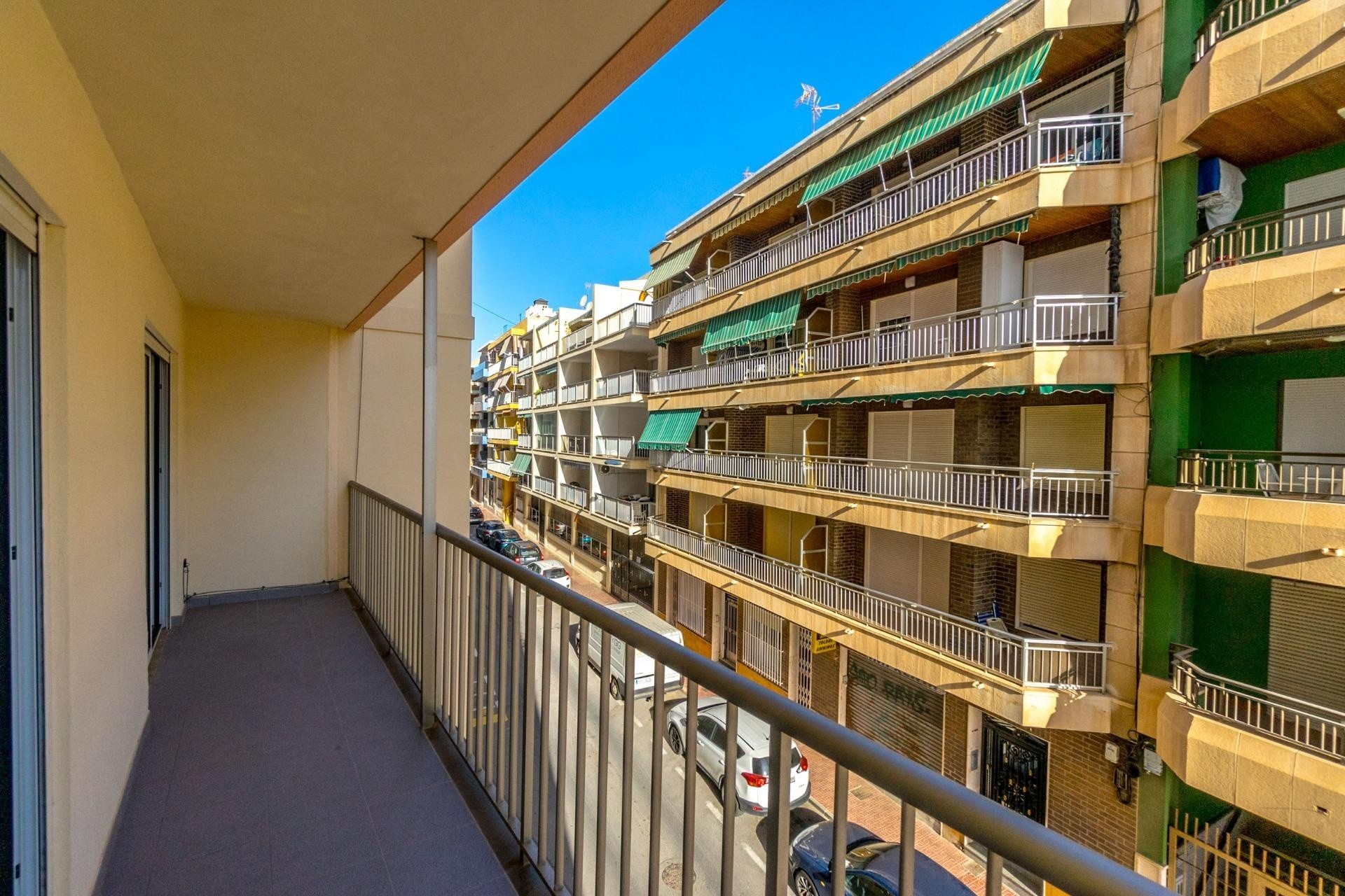 Herverkoop - Apartement Flat -
Torrevieja - Playa del Cura