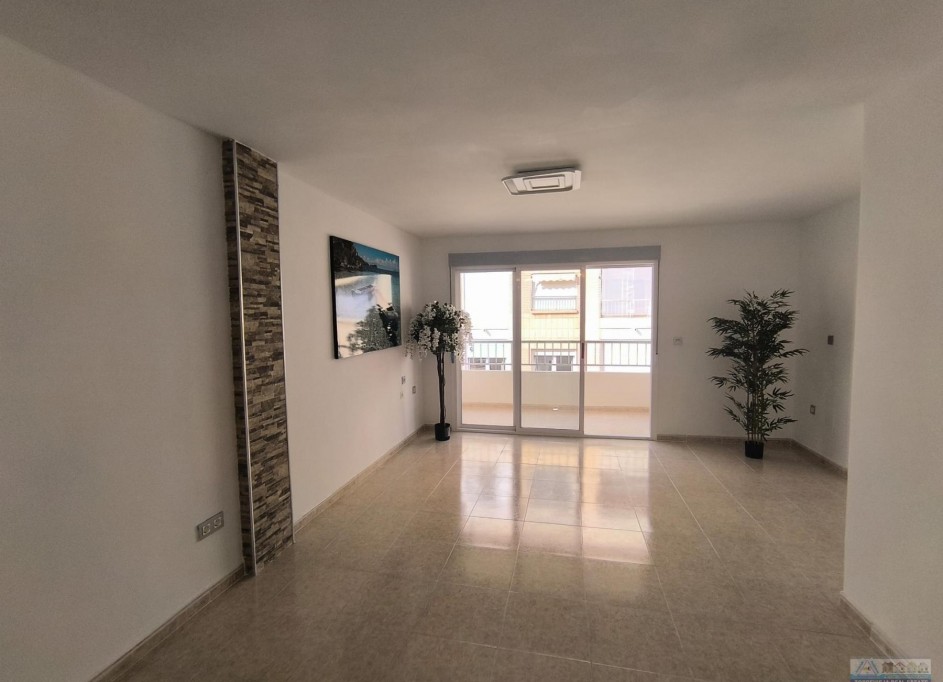 Herverkoop - Apartement Flat -
Torrevieja - Playa del Cura