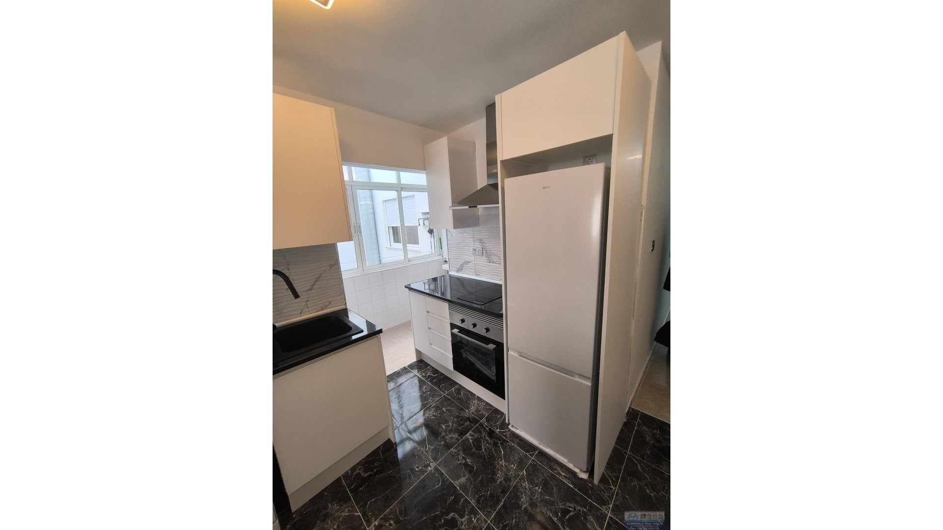 Herverkoop - Apartement Flat -
Torrevieja - Playa del Cura