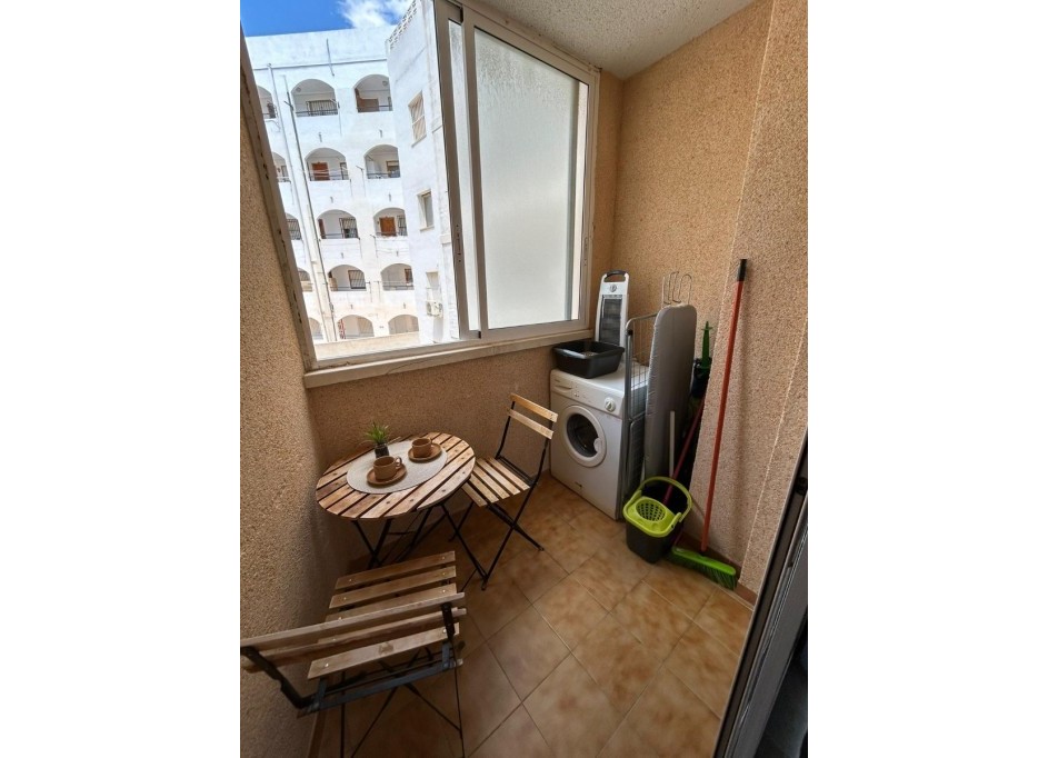 Herverkoop - Apartement Flat -
Torrevieja - Playa Los Locos