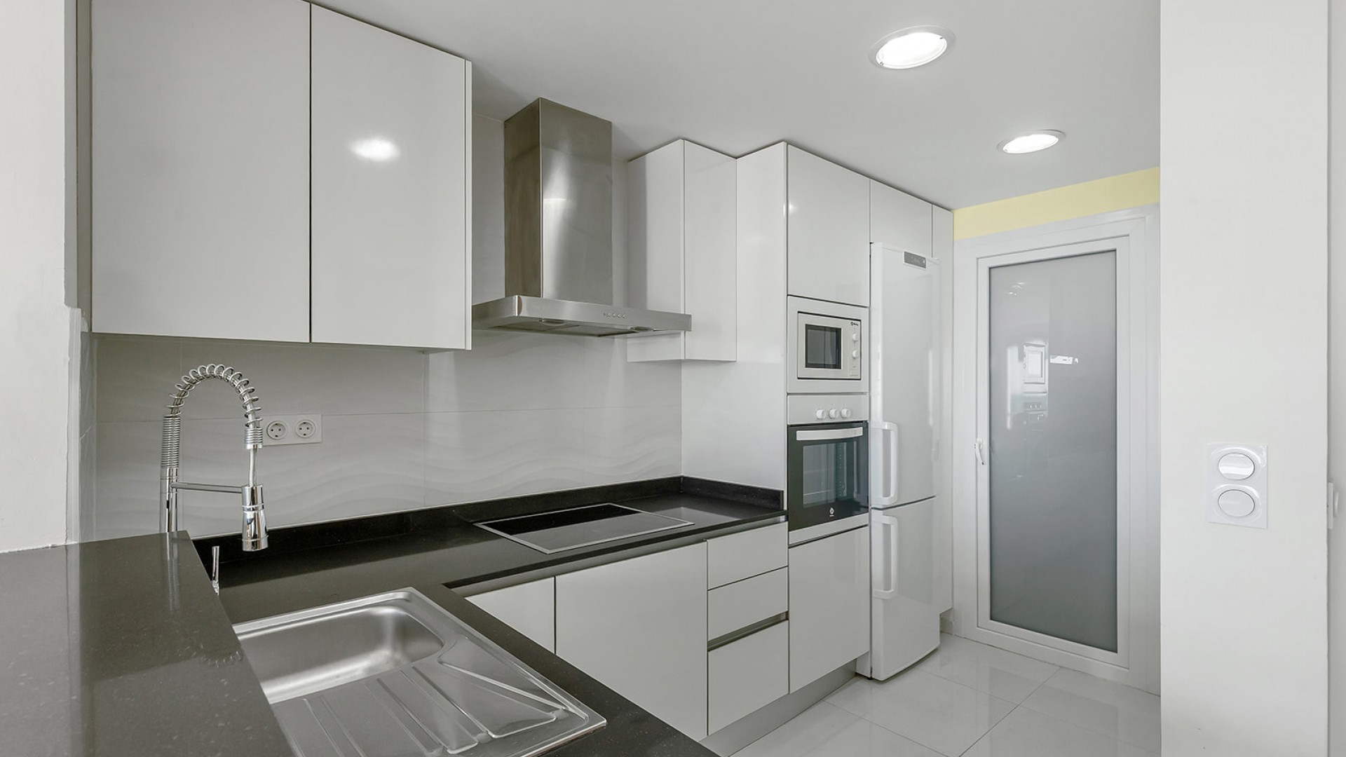 Herverkoop - Apartement Flat -
Torrevieja - Punta Prima