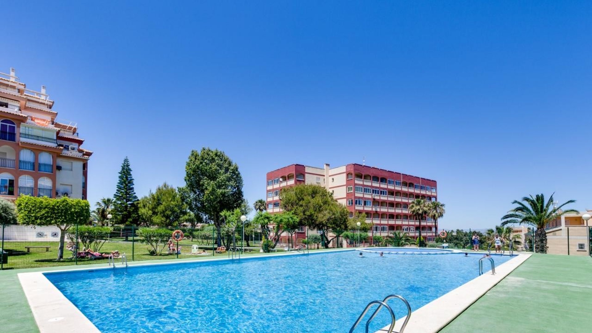 Herverkoop - Apartement Flat -
Torrevieja - Torreblanca