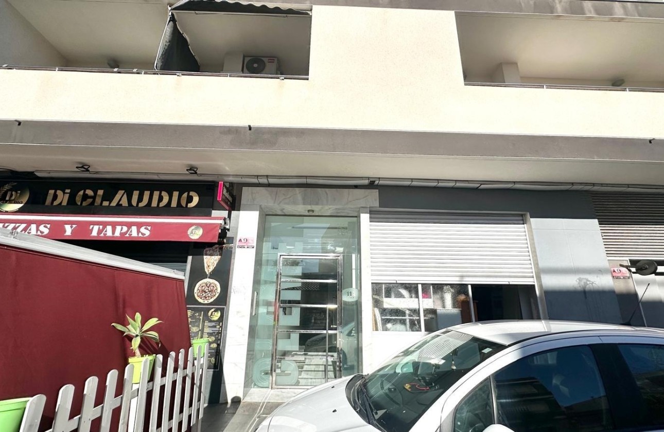 Herverkoop - Apartement Flat -
Torrevieja - torrevieja