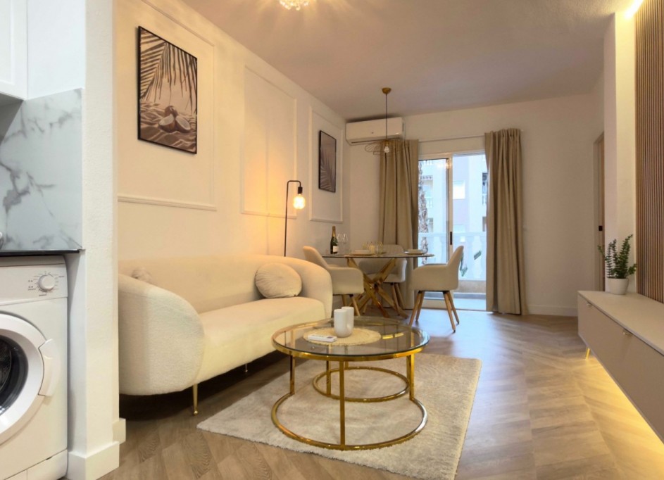 Herverkoop - Apartement Flat -
Torrevieja