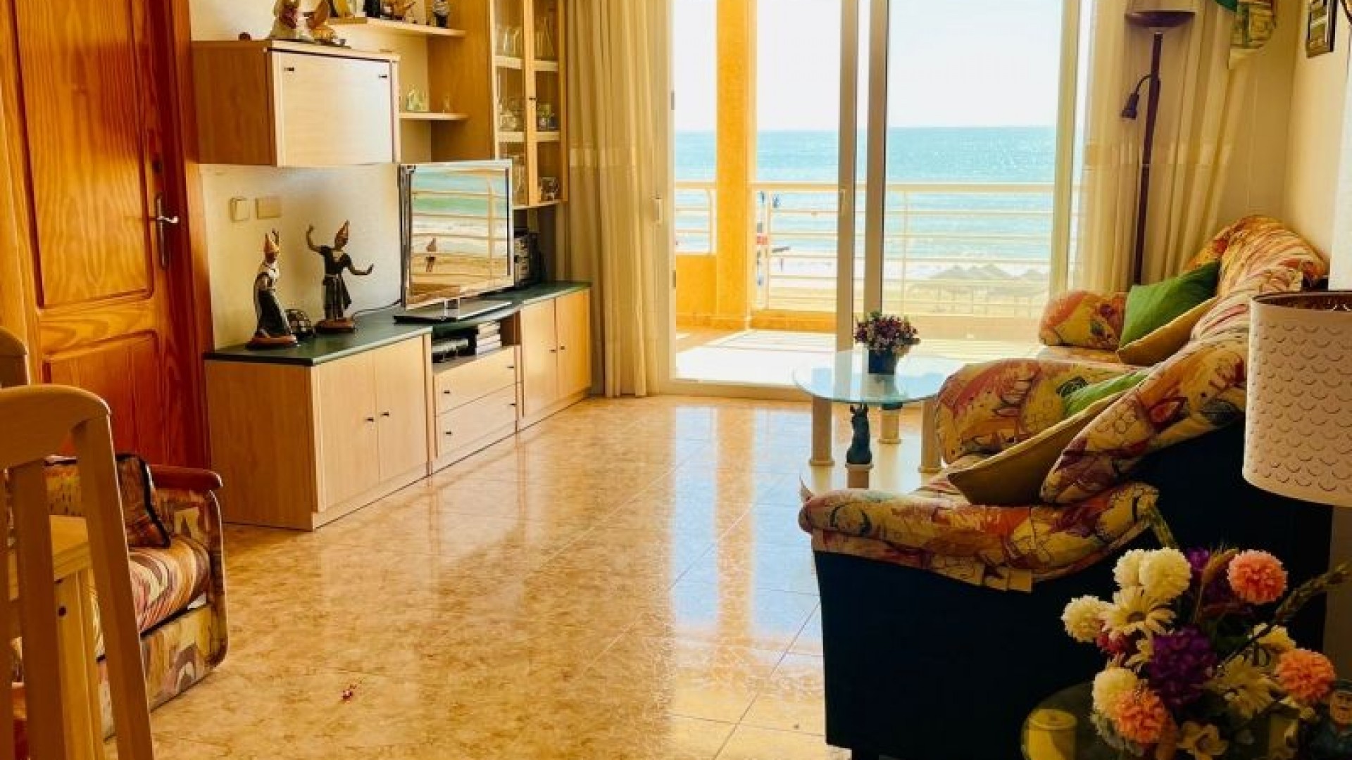 Herverkoop - Apartement Flat -
Torrevieja