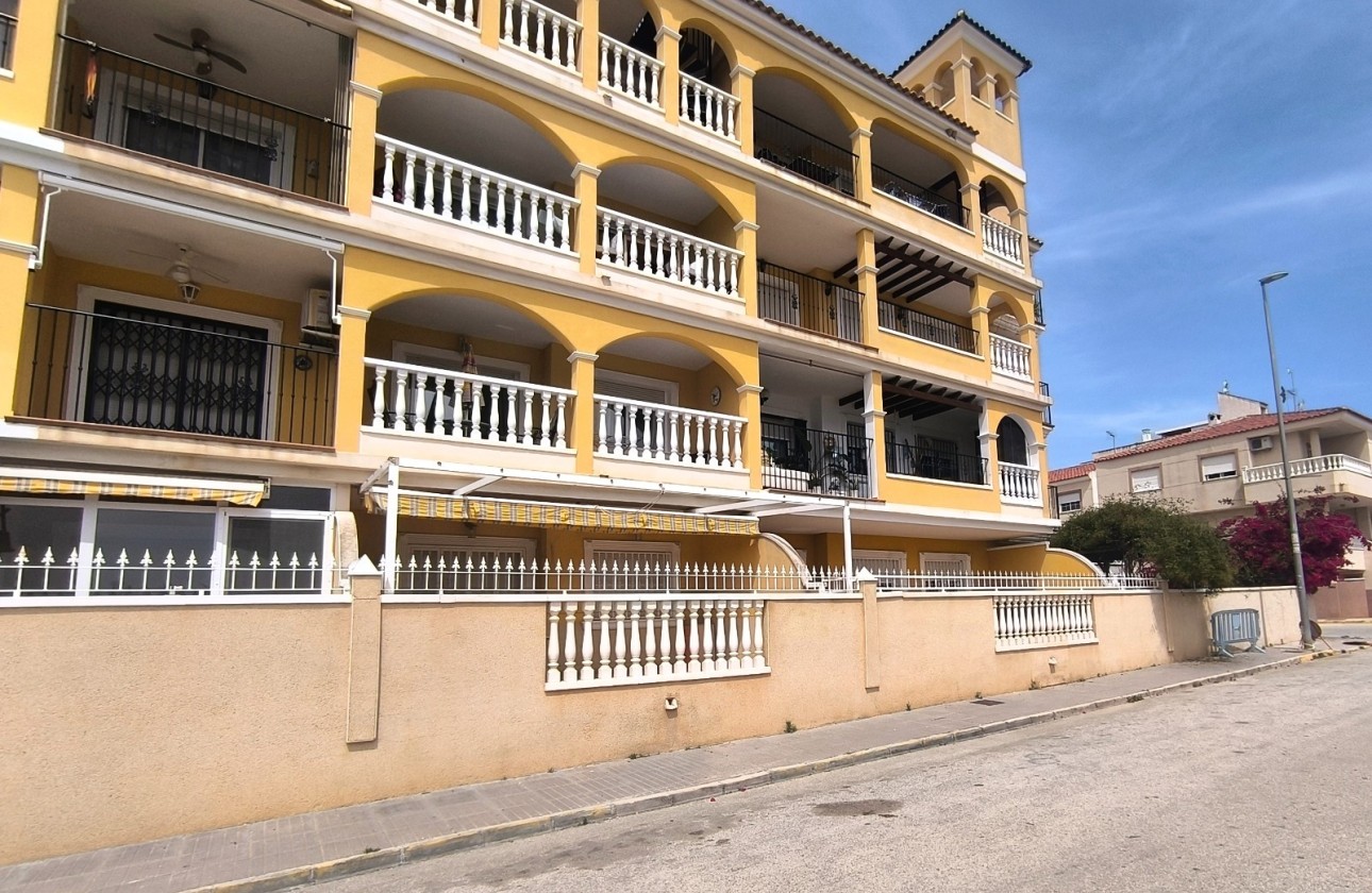 Herverkoop - Appartement / Flat -
Algorfa