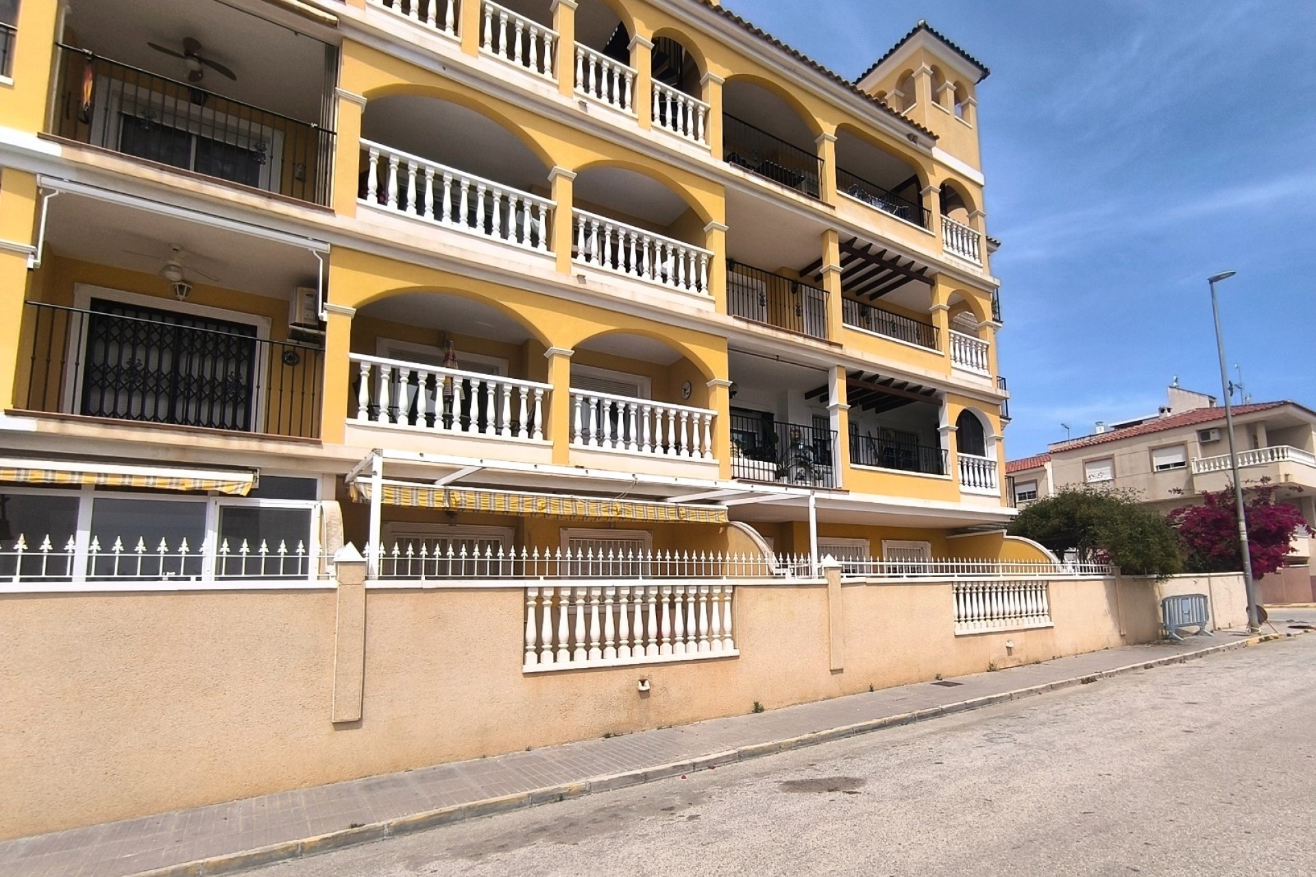 Herverkoop - Appartement / Flat -
Algorfa