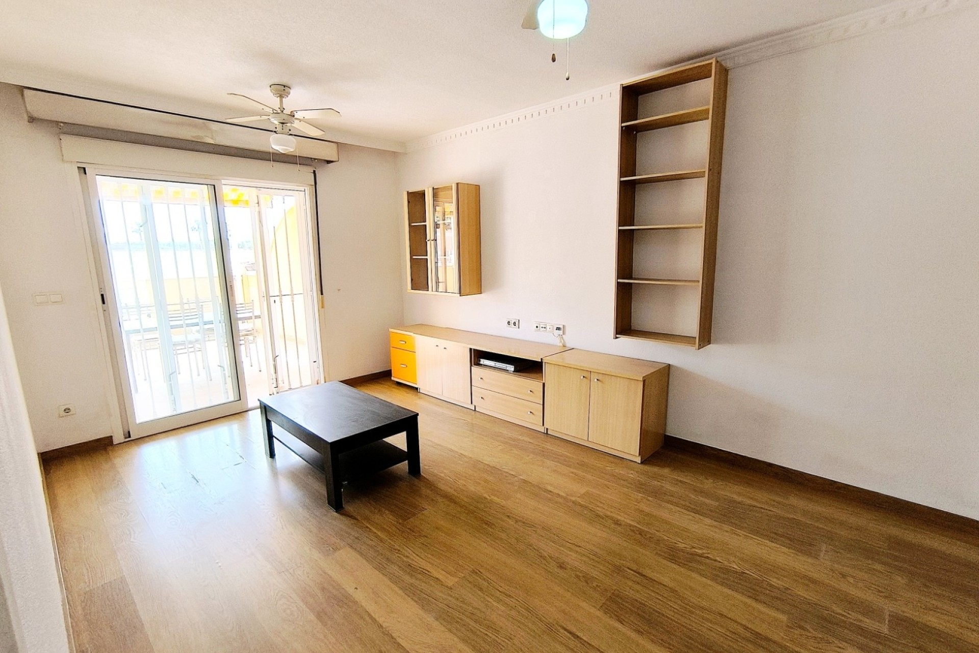 Herverkoop - Appartement / Flat -
Algorfa