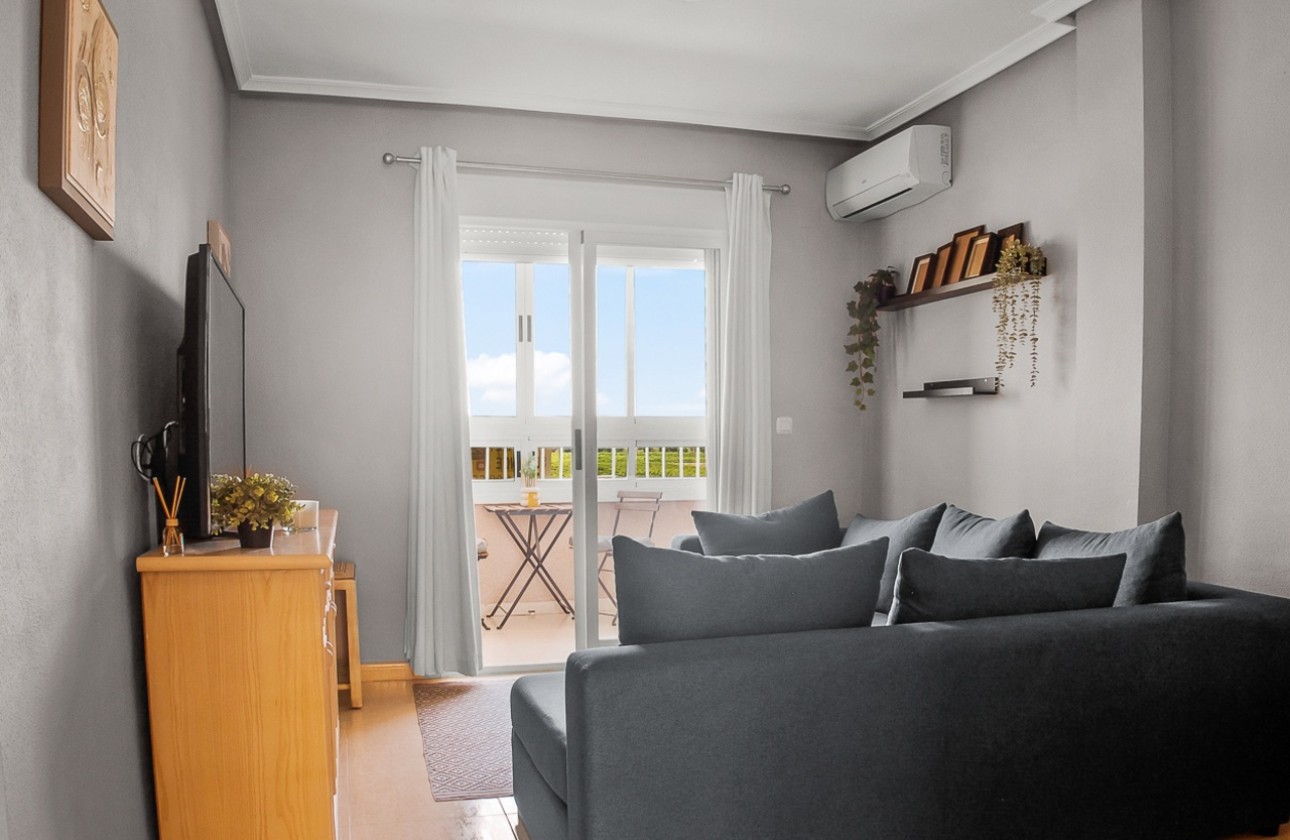 Herverkoop - Appartement / Flat -
Algorfa