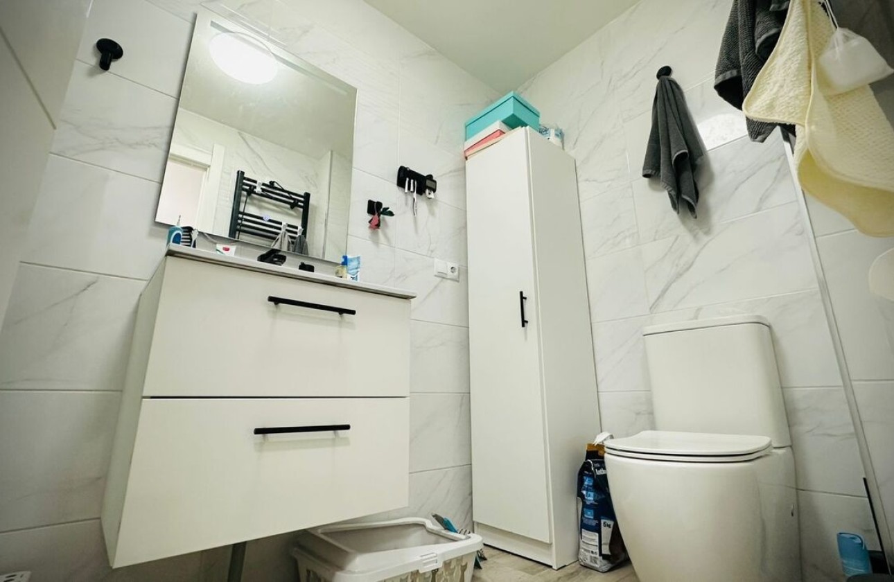 Herverkoop - Appartement / Flat -
Alicante - Las Viñas