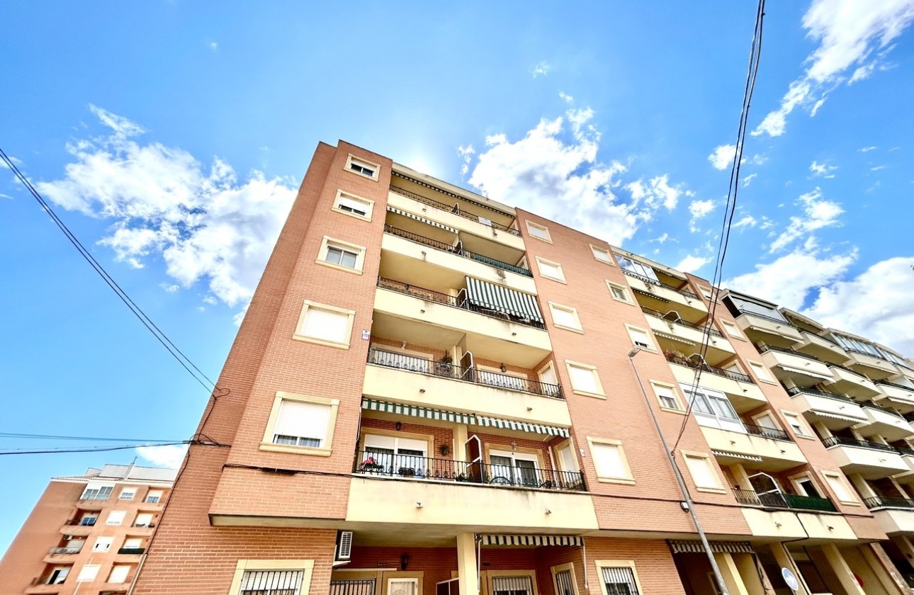 Herverkoop - Appartement / Flat -
Almoradí - Inland