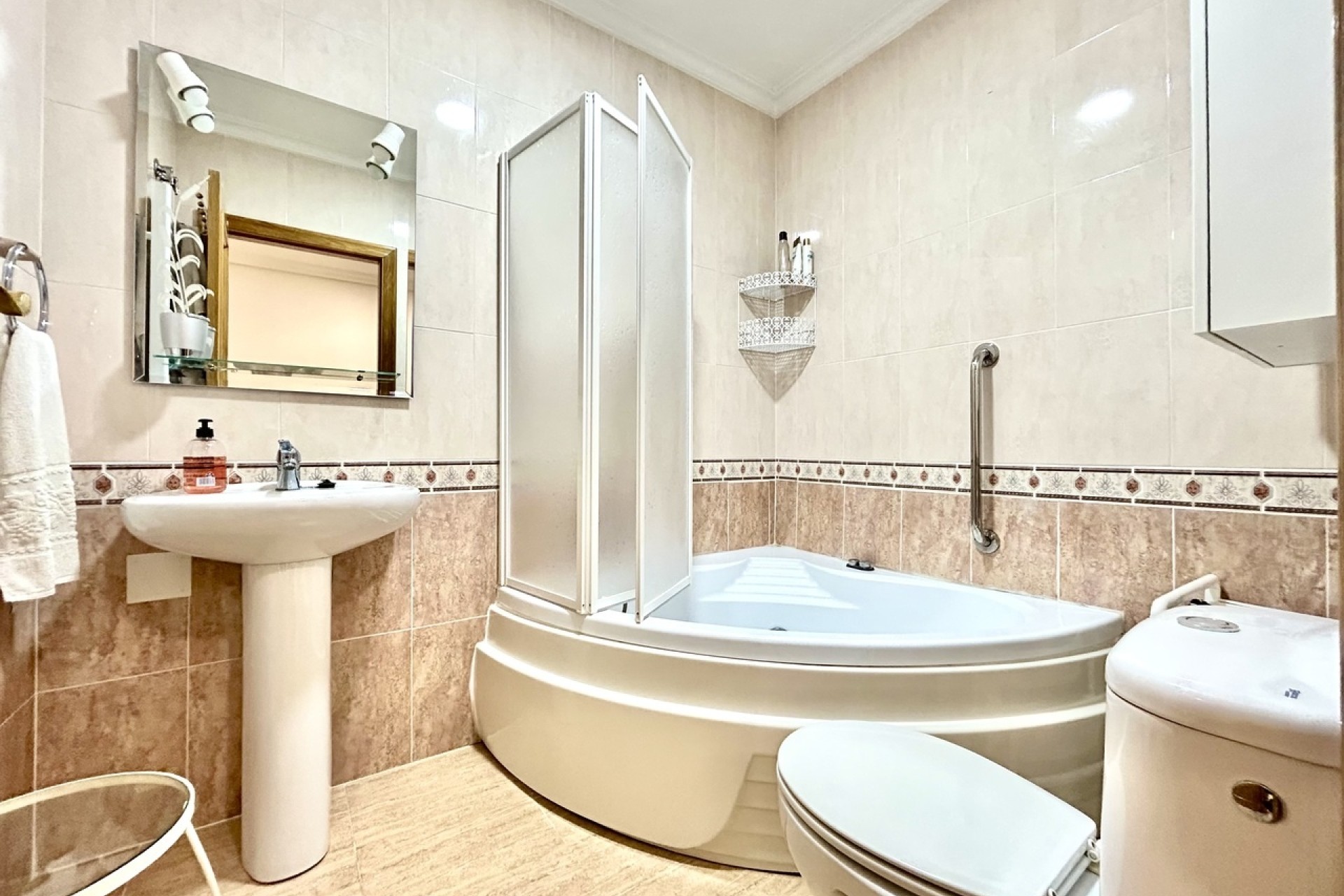 Herverkoop - Appartement / Flat -
Almoradí - Inland