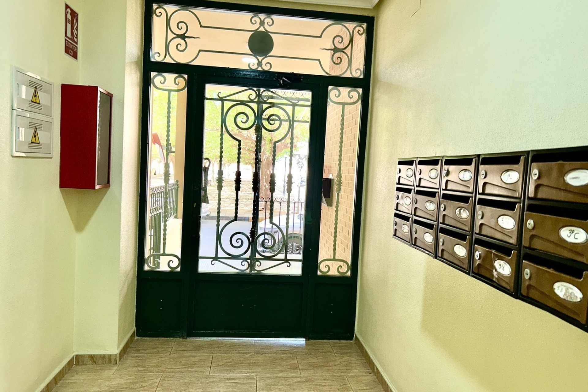 Herverkoop - Appartement / Flat -
Almoradí - Inland