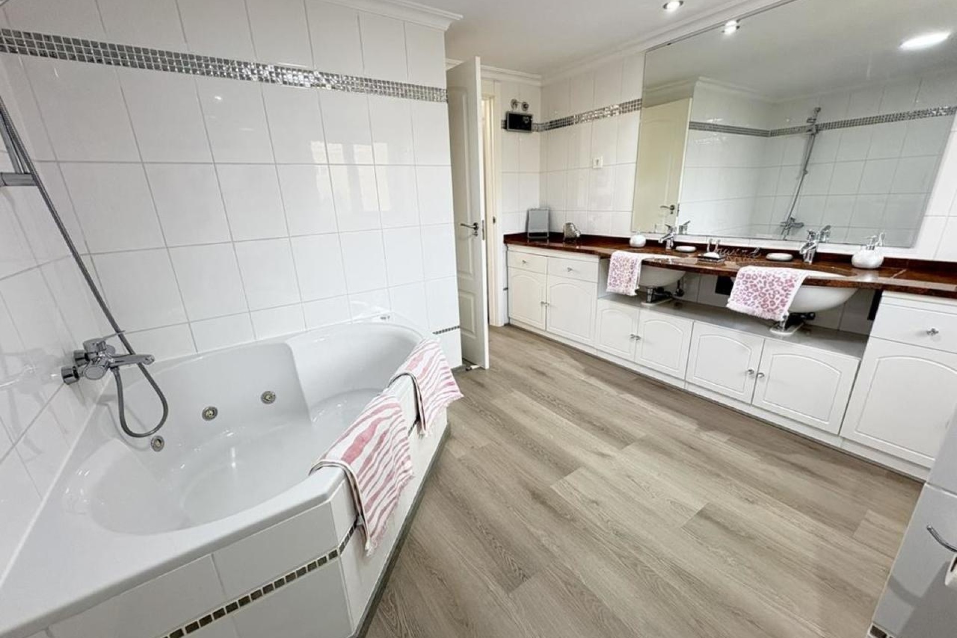 Herverkoop - Appartement / Flat -
Altaona Golf & Country Village - Altaona Golf and Country Village