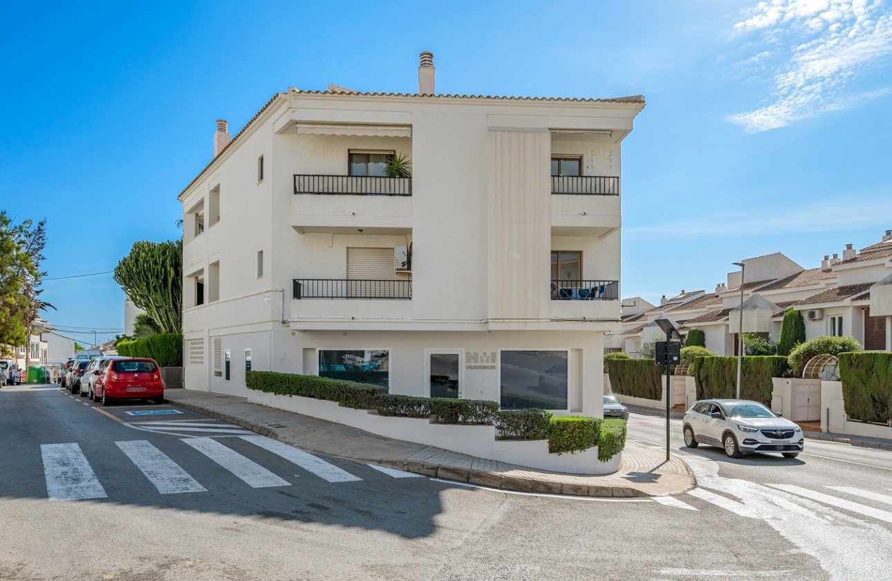 Herverkoop - Appartement / Flat -
Altea
