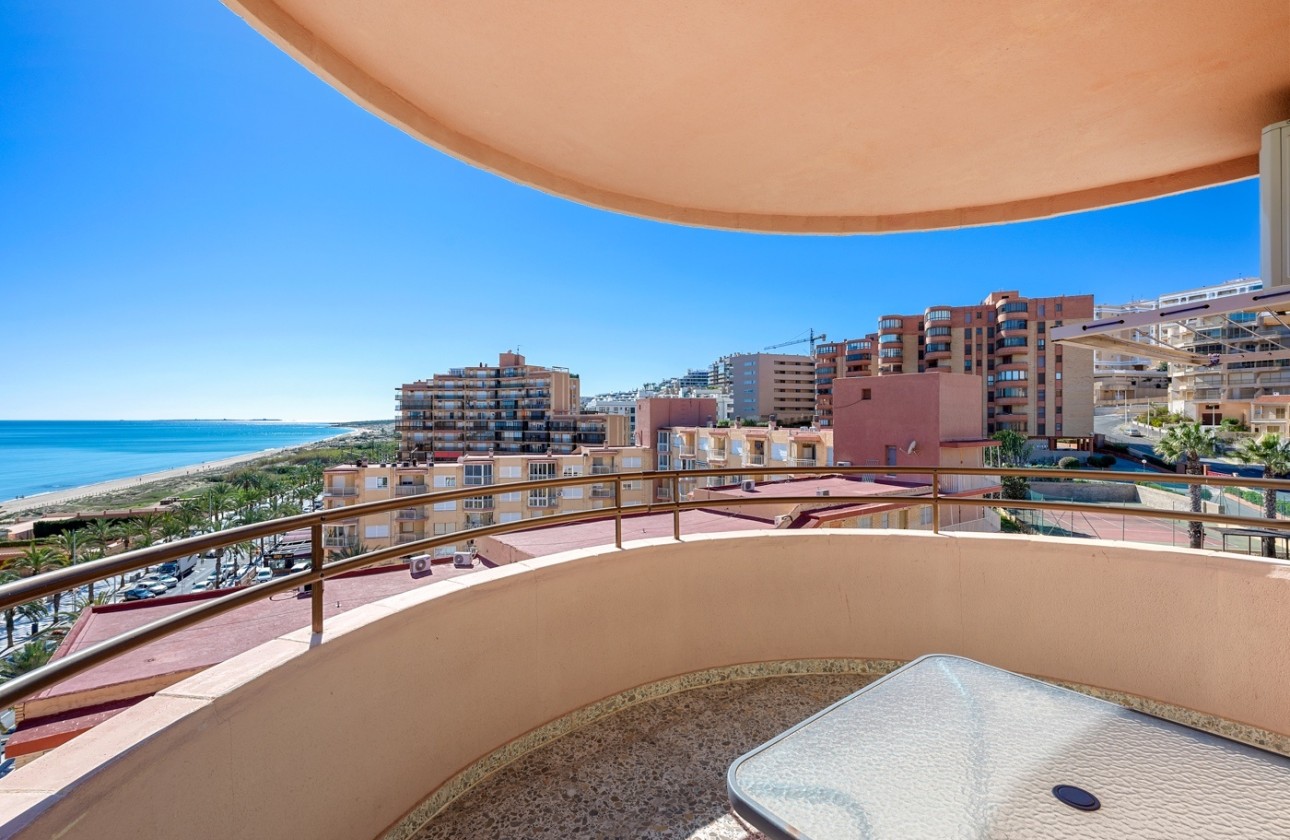 Herverkoop - Appartement / Flat -
Arenales del Sol - Segunda linea playa