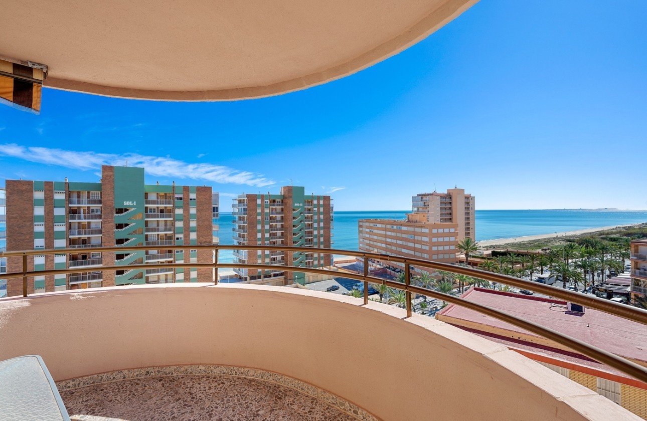 Herverkoop - Appartement / Flat -
Arenales del Sol - Segunda linea playa