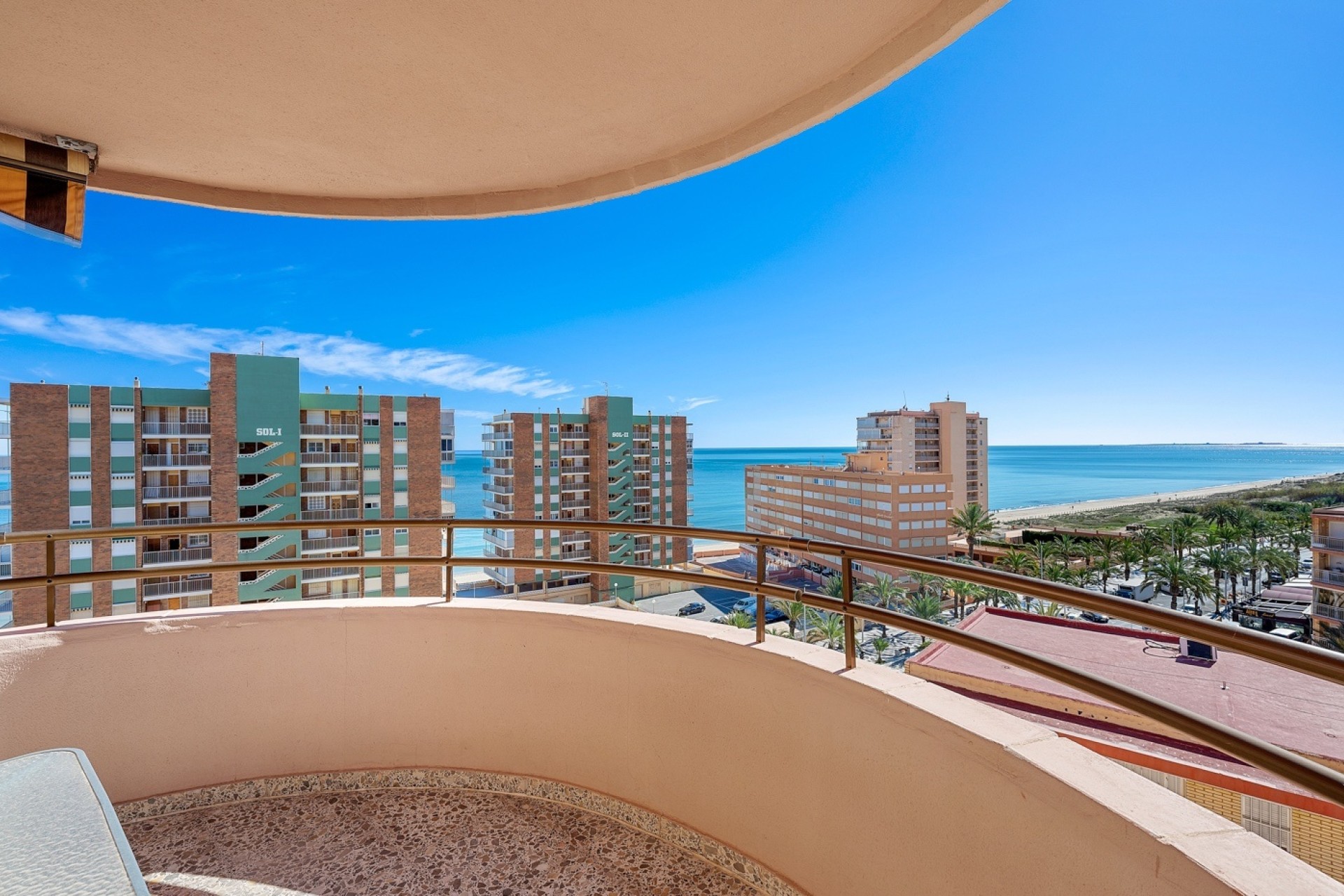 Herverkoop - Appartement / Flat -
Arenales del Sol - Segunda linea playa
