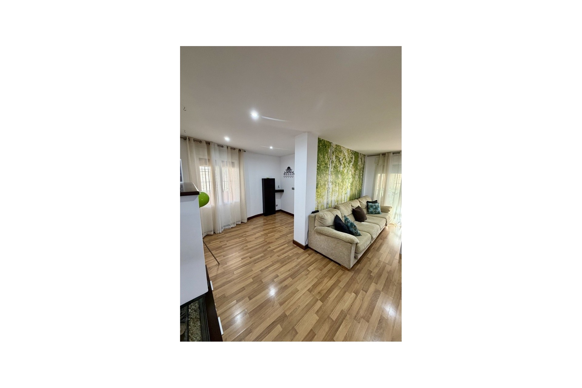 Herverkoop - Appartement / Flat -
Benferri - Inland