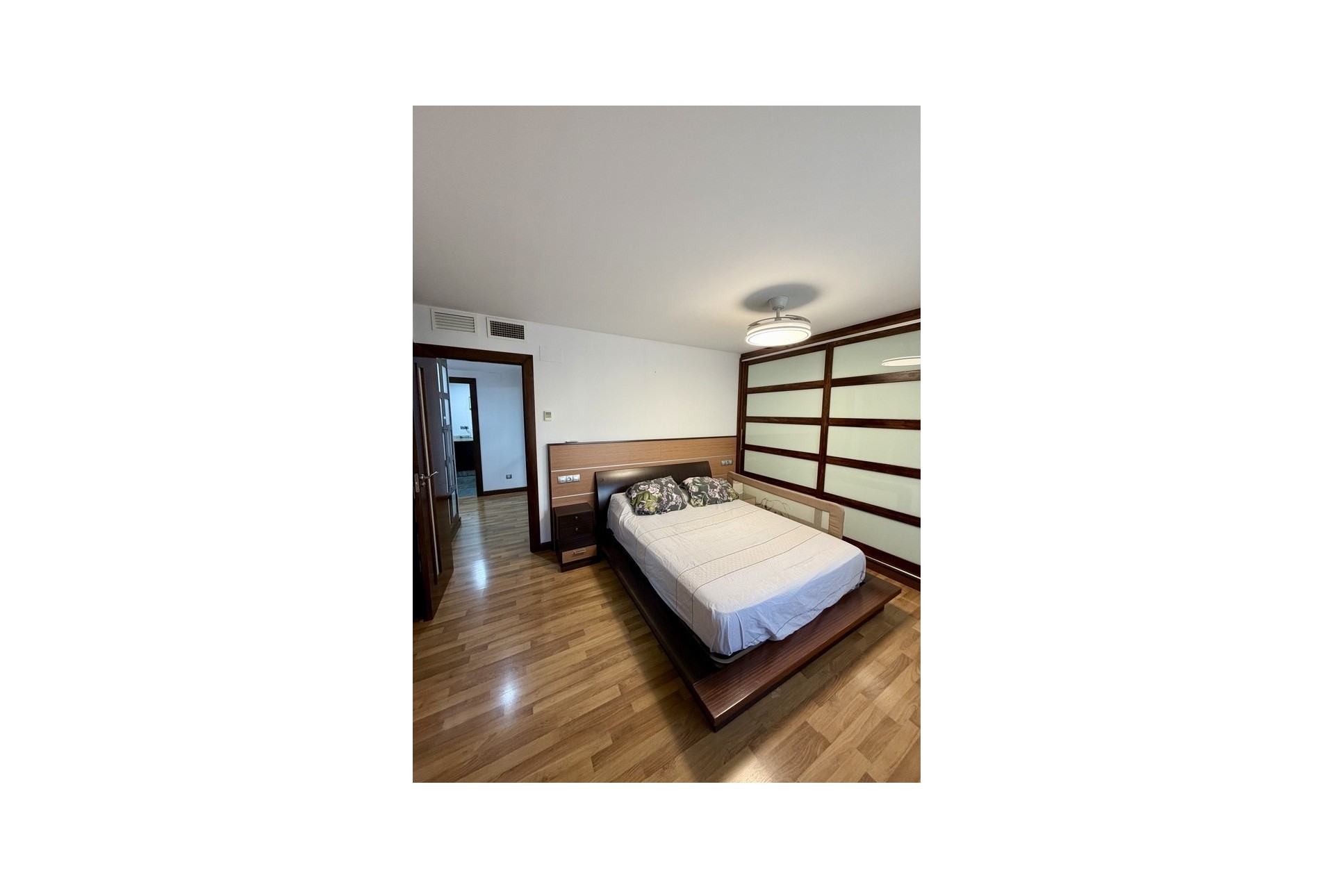 Herverkoop - Appartement / Flat -
Benferri - Inland