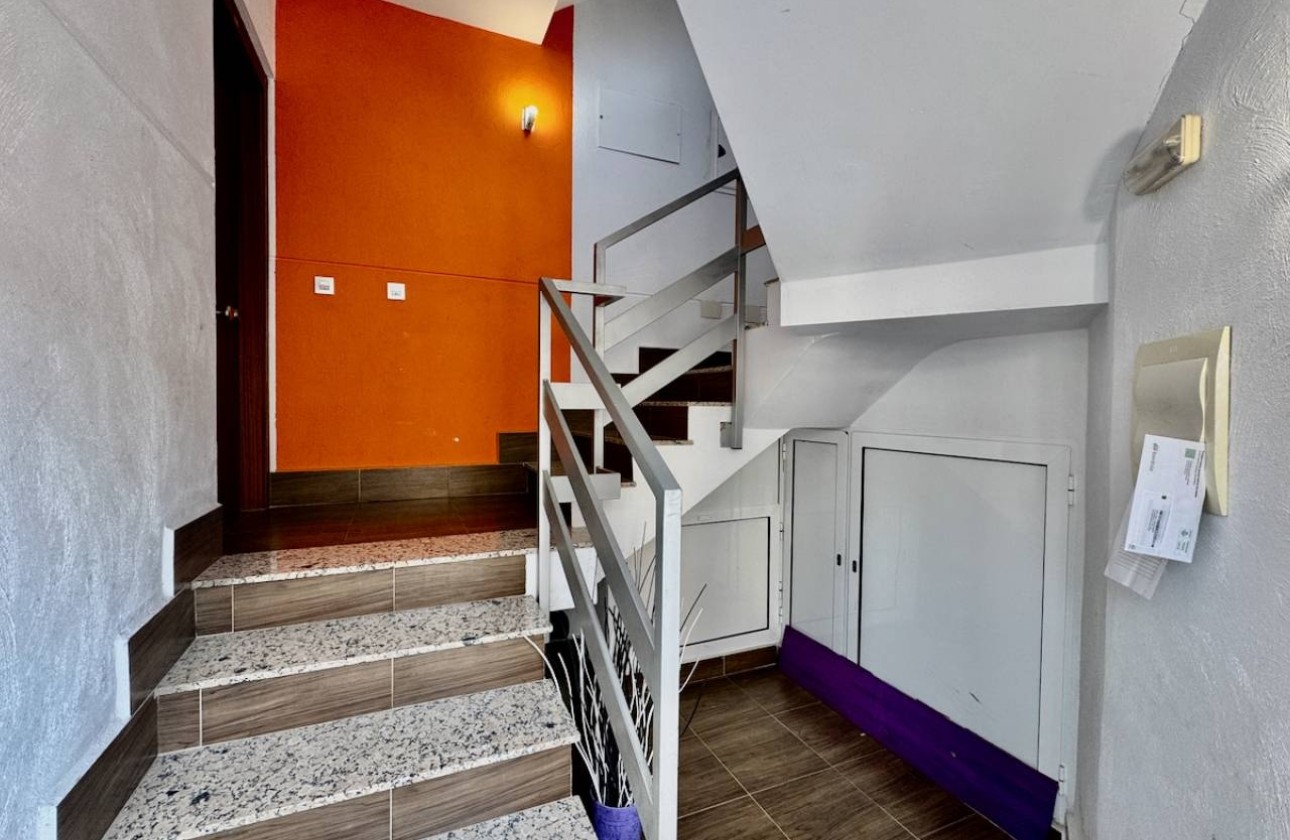 Herverkoop - Appartement / Flat -
Benijofar