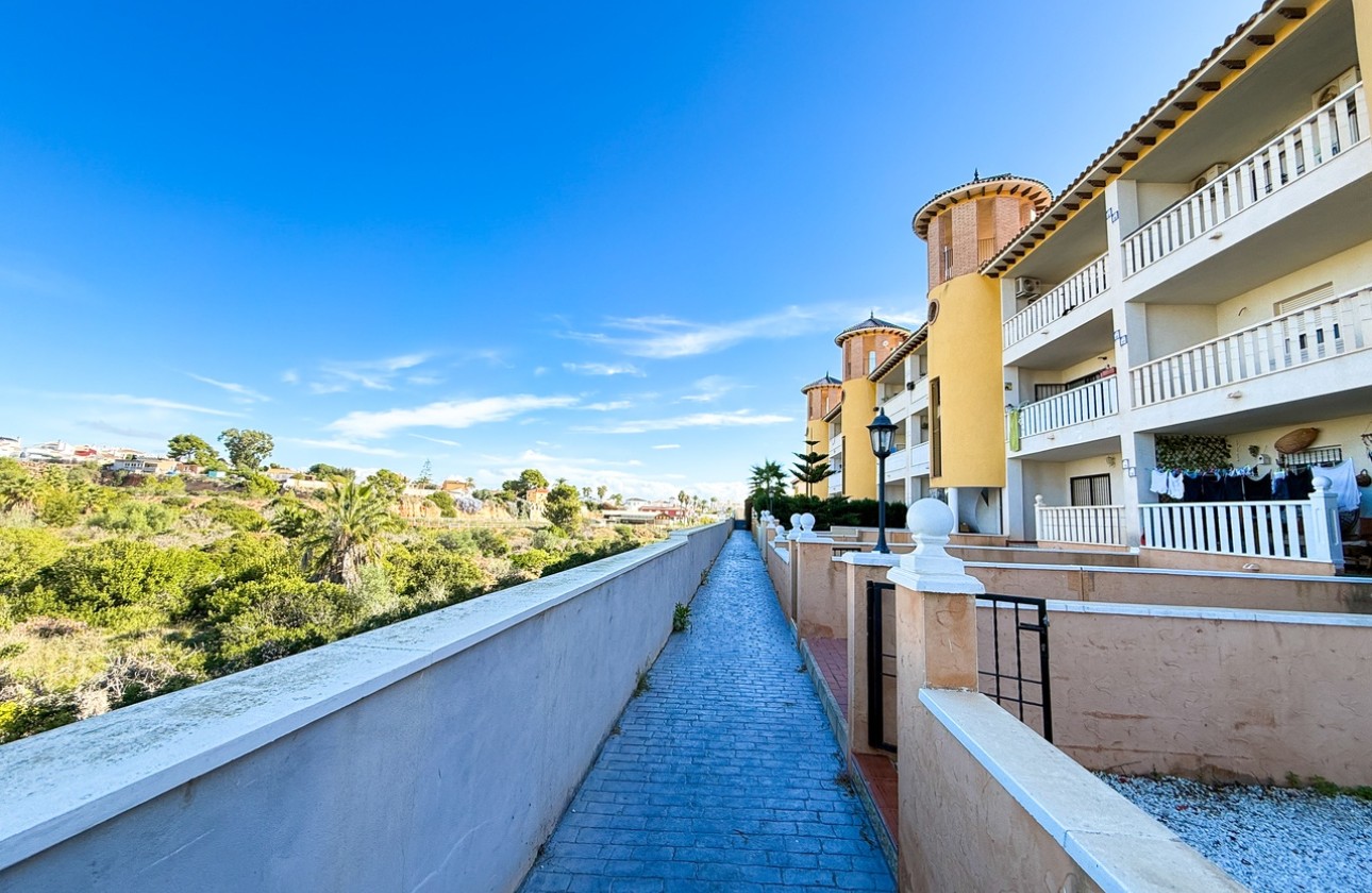 Herverkoop - Appartement / Flat -
Cabo Roig - Costa Blanca
