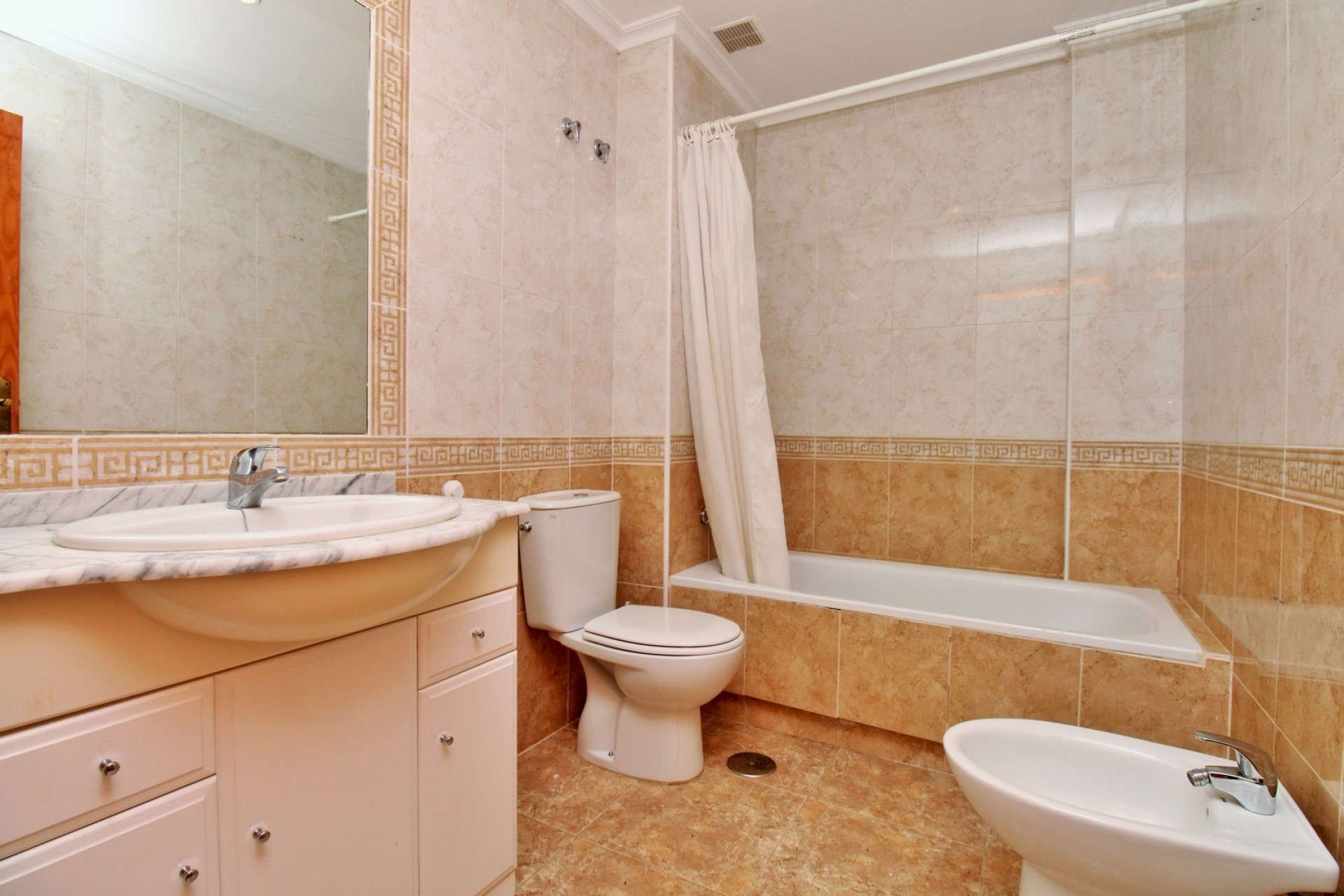 Herverkoop - Appartement / Flat -
Cabo Roig