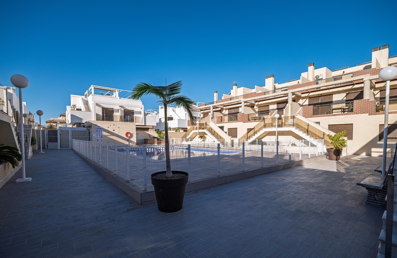 Herverkoop - Appartement / Flat -
Cabo Roig