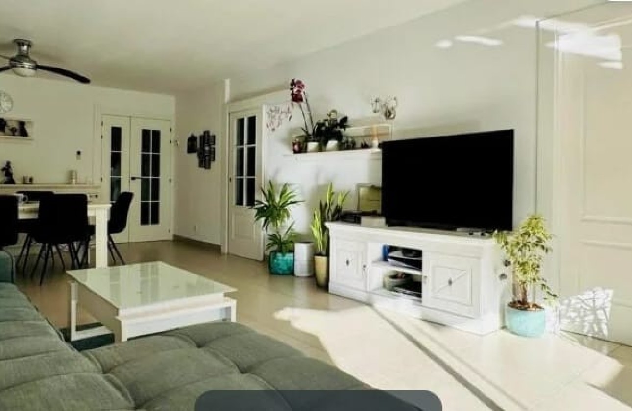 Herverkoop - Appartement / Flat -
Cala Vinyes - Calvià