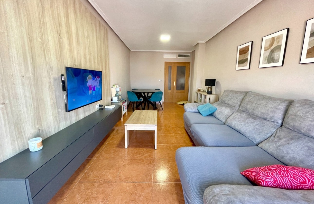 Herverkoop - Appartement / Flat -
Catral - pueblo