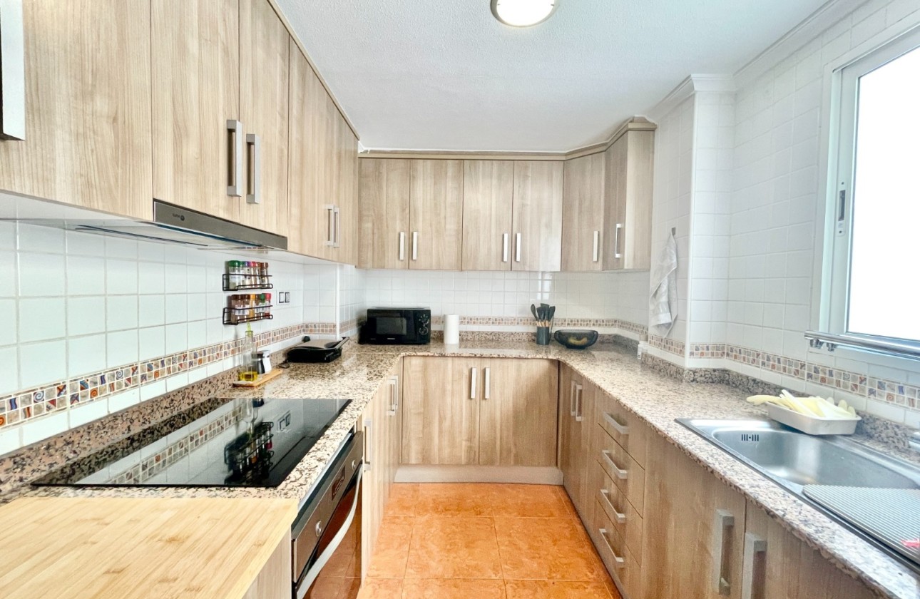 Herverkoop - Appartement / Flat -
Catral - pueblo
