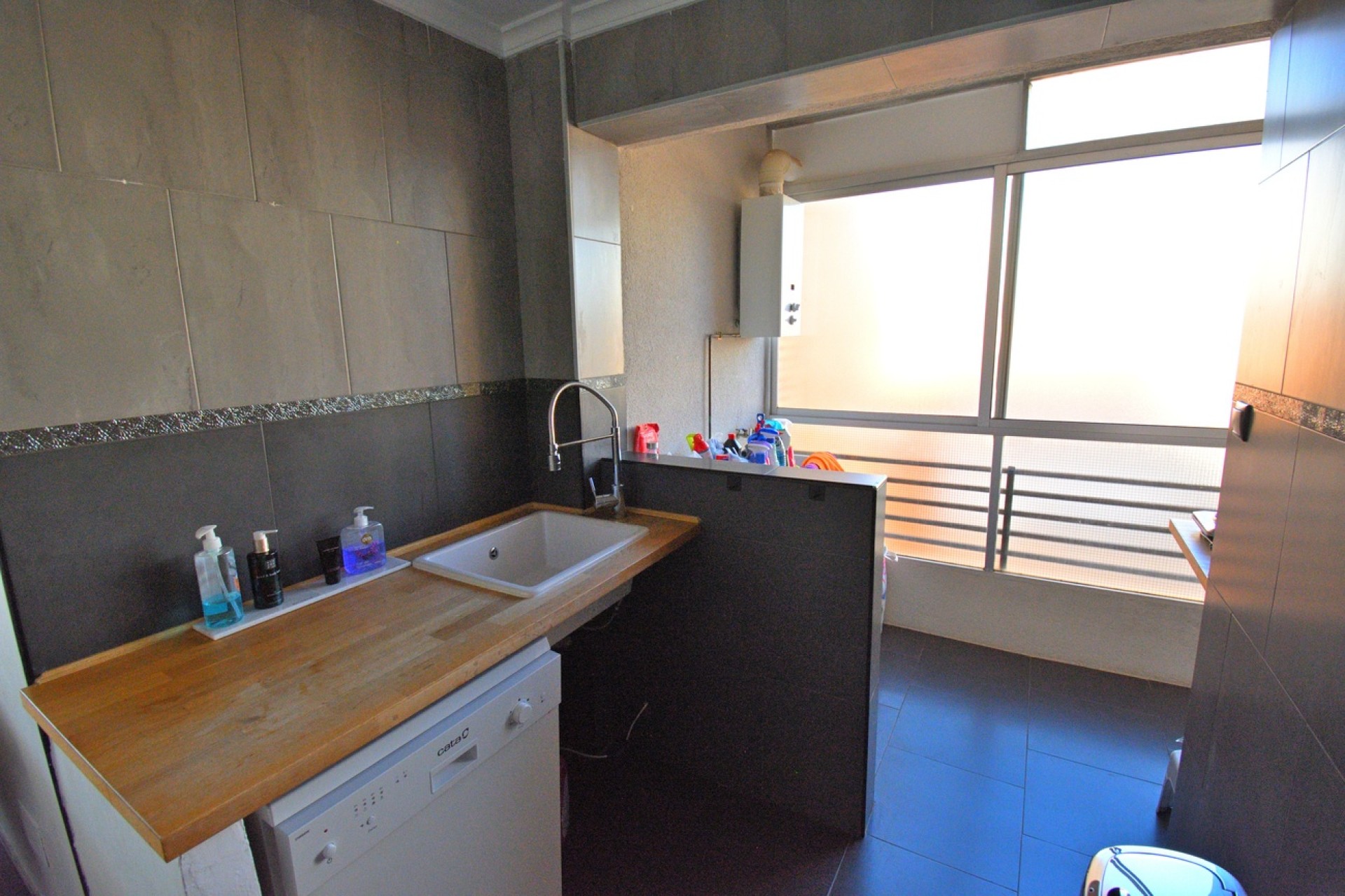 Herverkoop - Appartement / Flat -
Daya Nueva