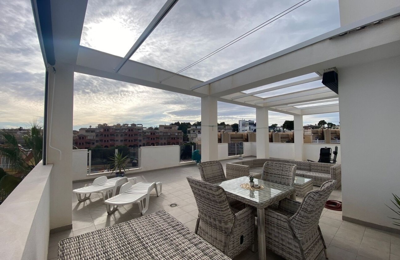 Herverkoop - Appartement / Flat -
Dehesa de Campoamor - Las Filipinas