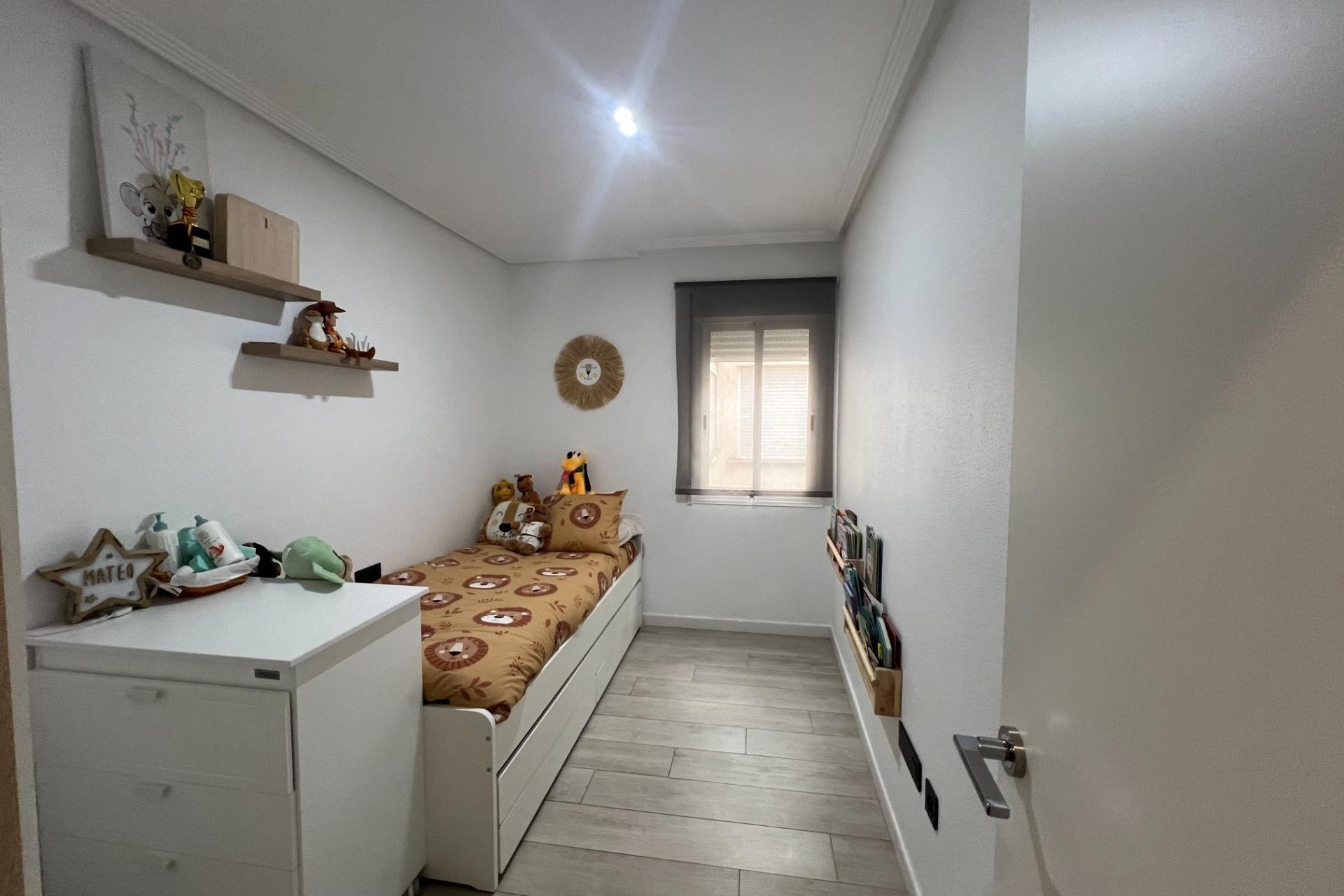 Herverkoop - Appartement / Flat -
Dolores - Comunidad Valenciana